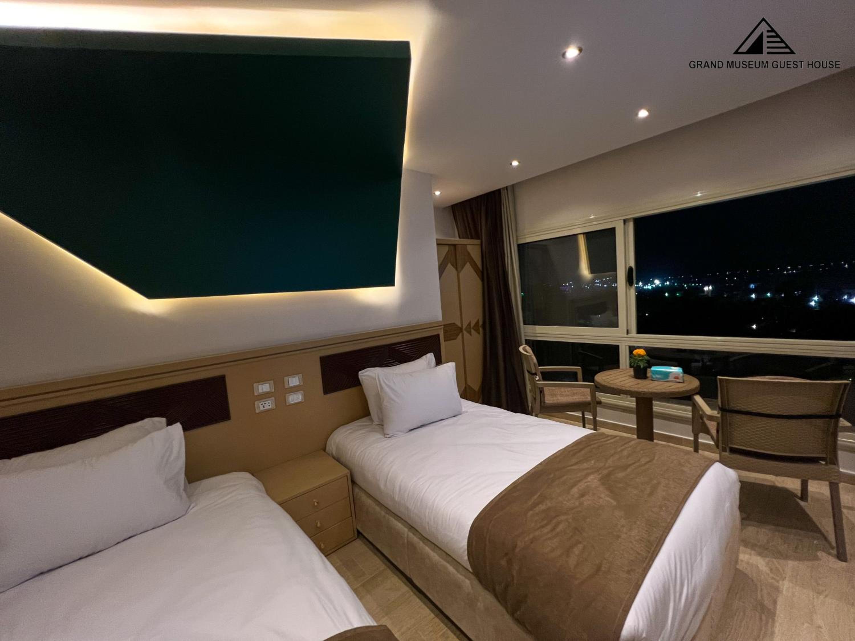 Grand Museum Hotel & Rooftop