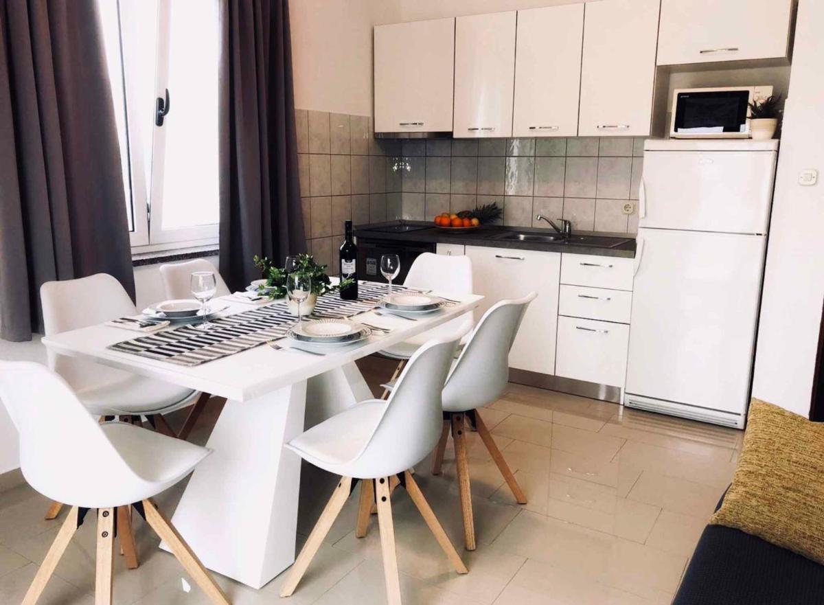 Apartments in Biograd na Moru - Biograd Riviera 42685 view 5