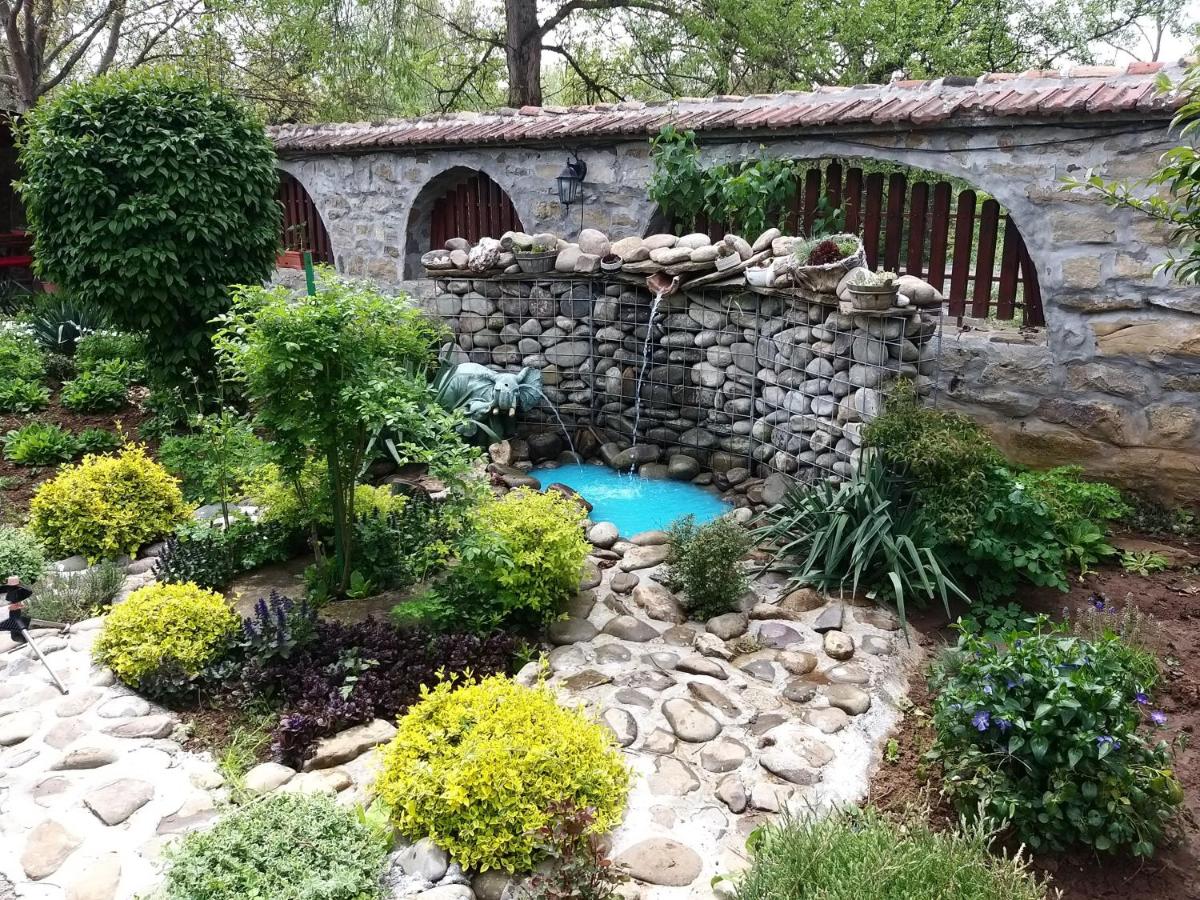Guest House 