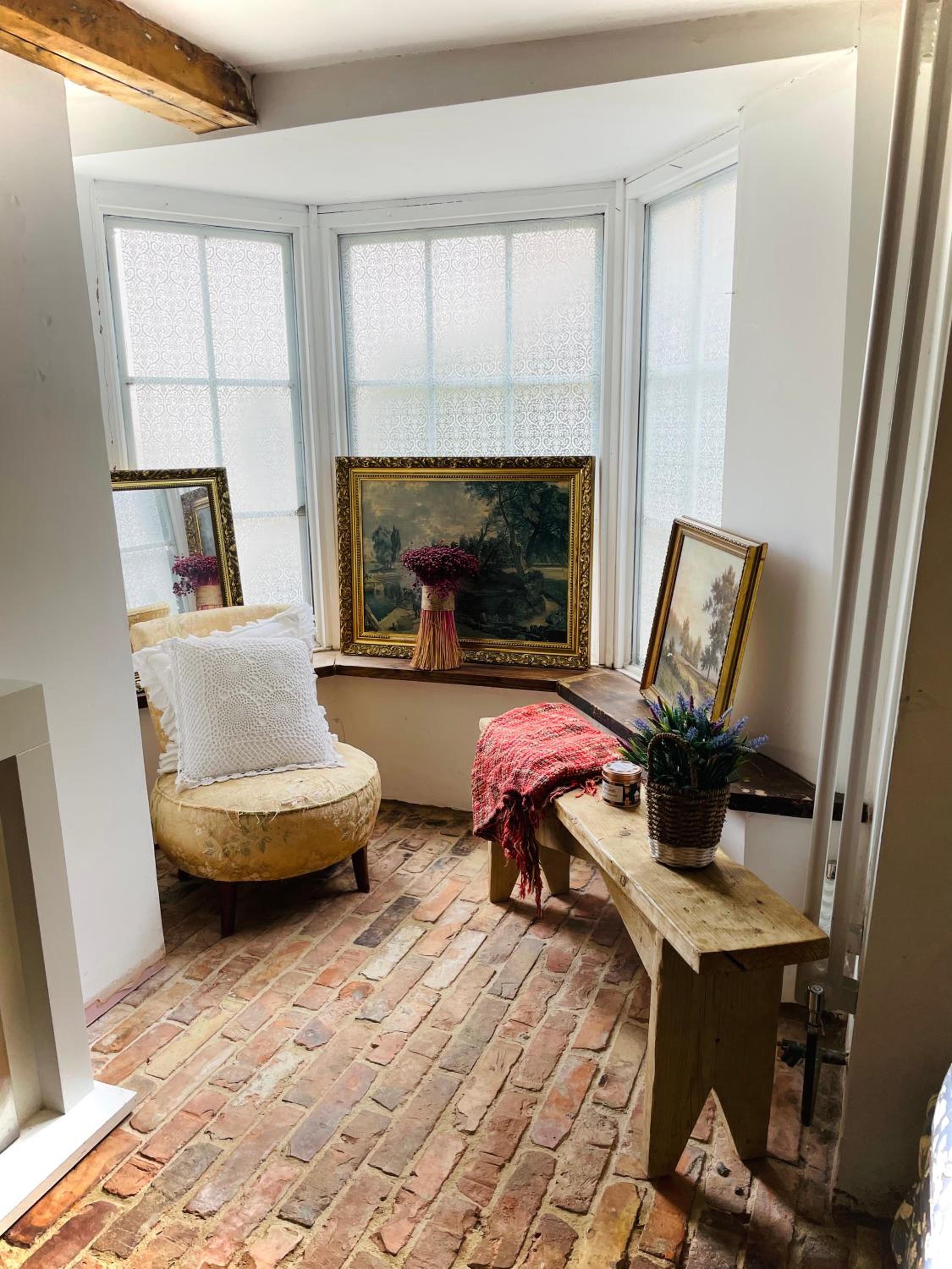 The Beehive, ground floor apartment in Norfolk, no shared amenities view 5