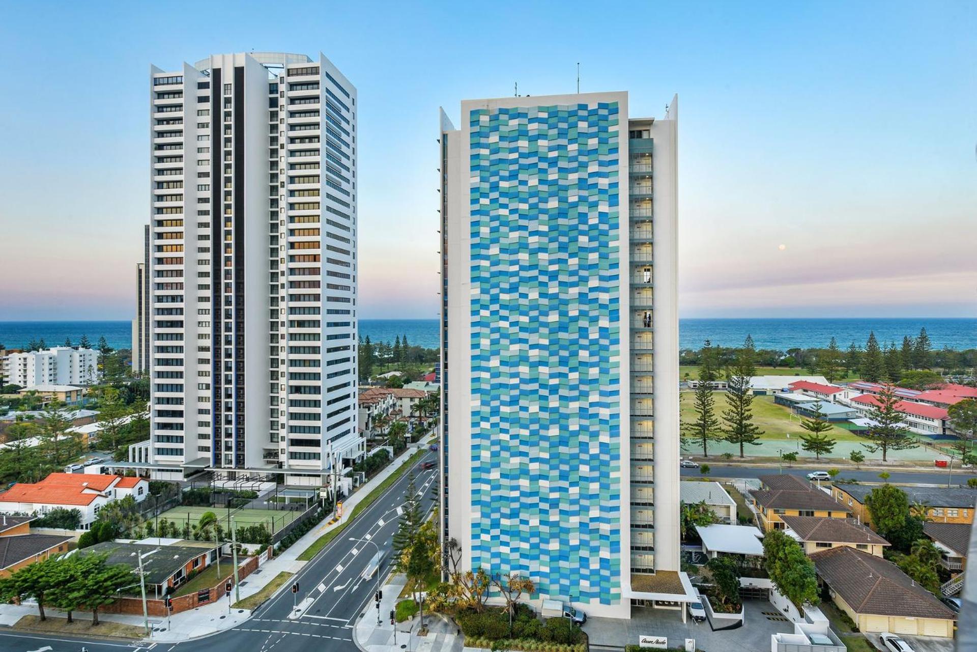 Modern 3 Bedroom Apartment with Ocean views - CoastHM