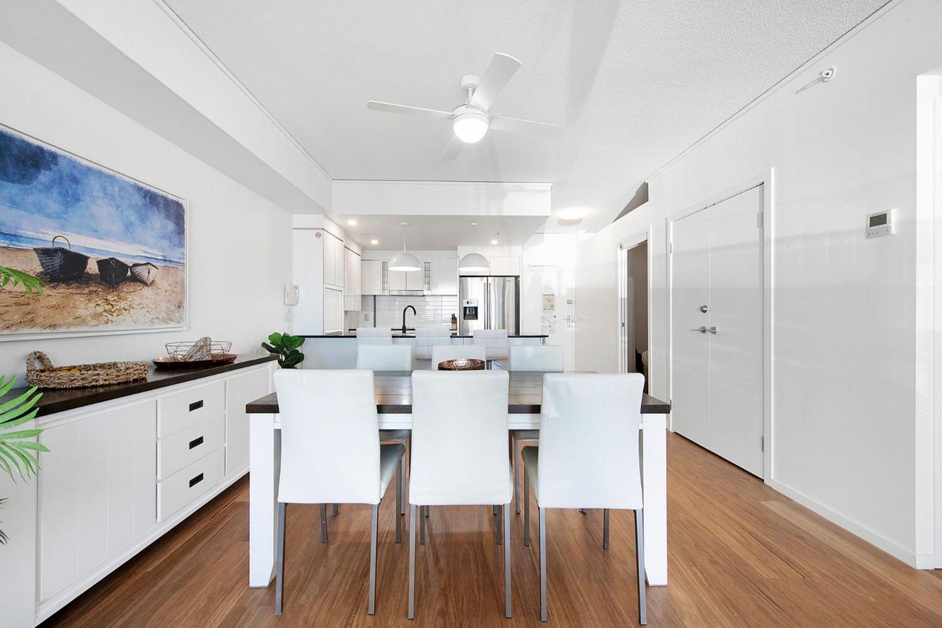Modern 3 Bedroom Apartment with Ocean views - CoastHM