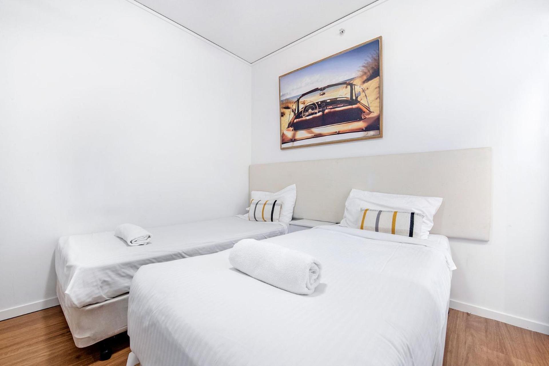 Modern 3 Bedroom Apartment with Ocean views - CoastHM