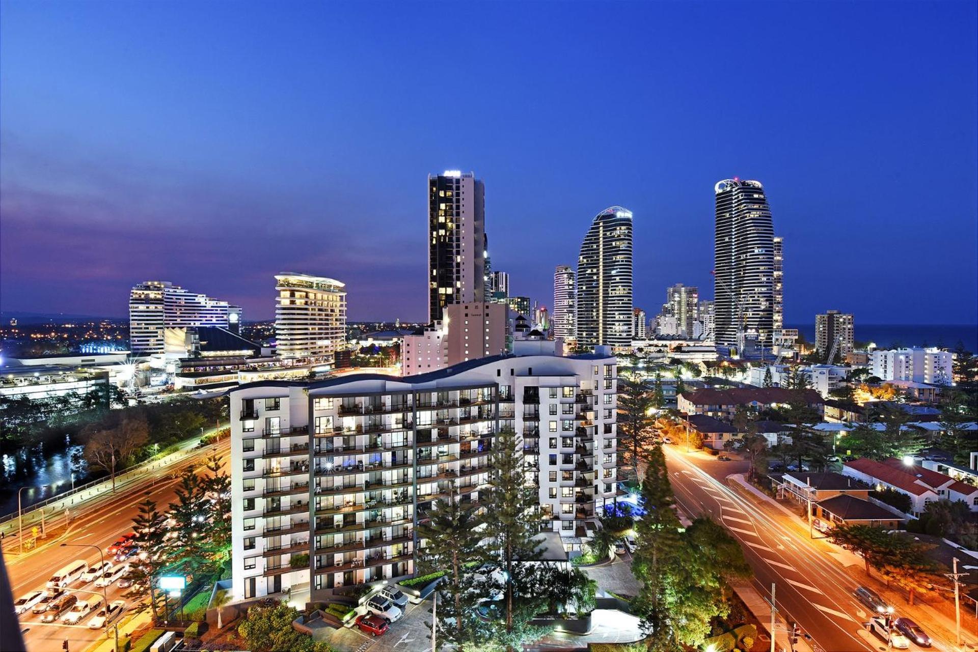 Modern 3 Bedroom Apartment with Ocean views - CoastHM