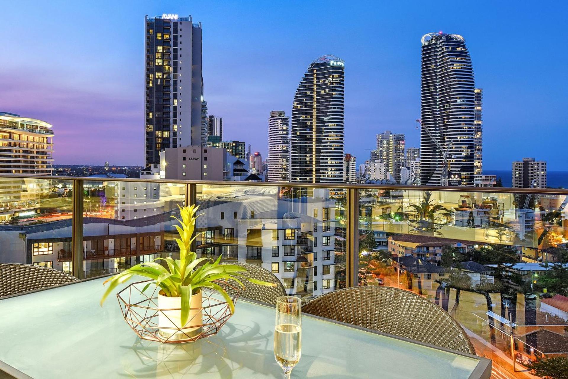 Modern 3 Bedroom Apartment with Ocean views - CoastHM