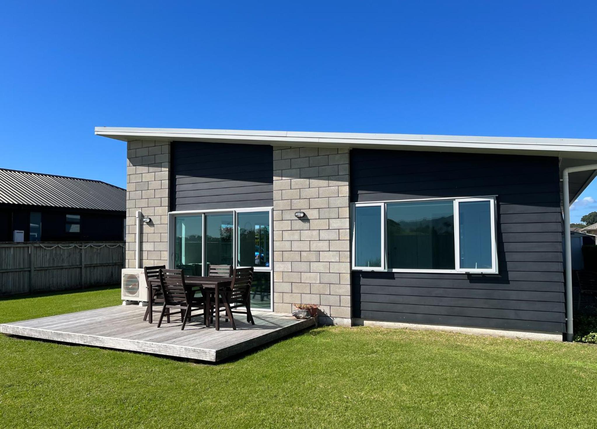 Surfers Retreat - Waihi Holiday Home view 3