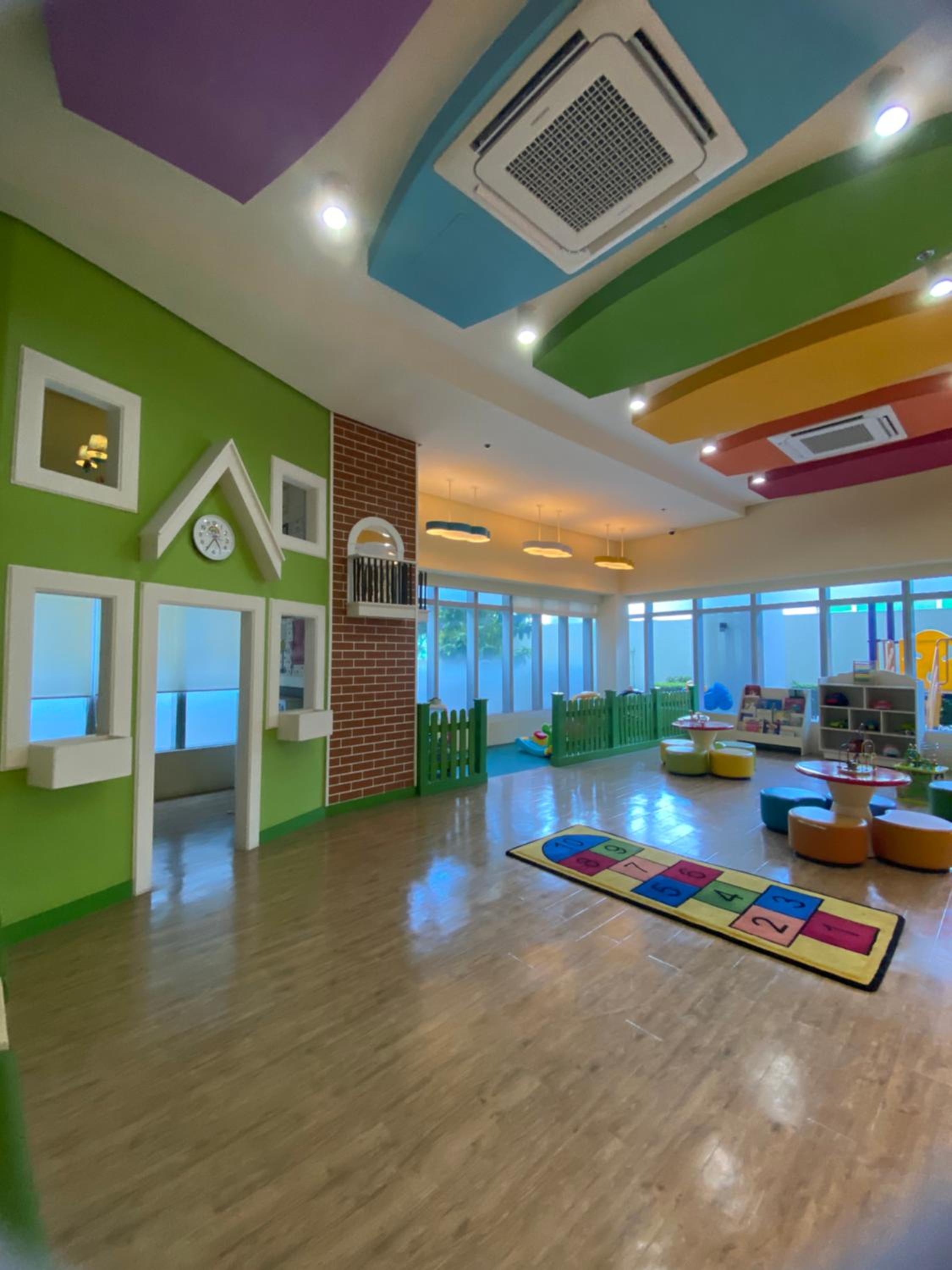 Uptown Parksuites, Manila - 18