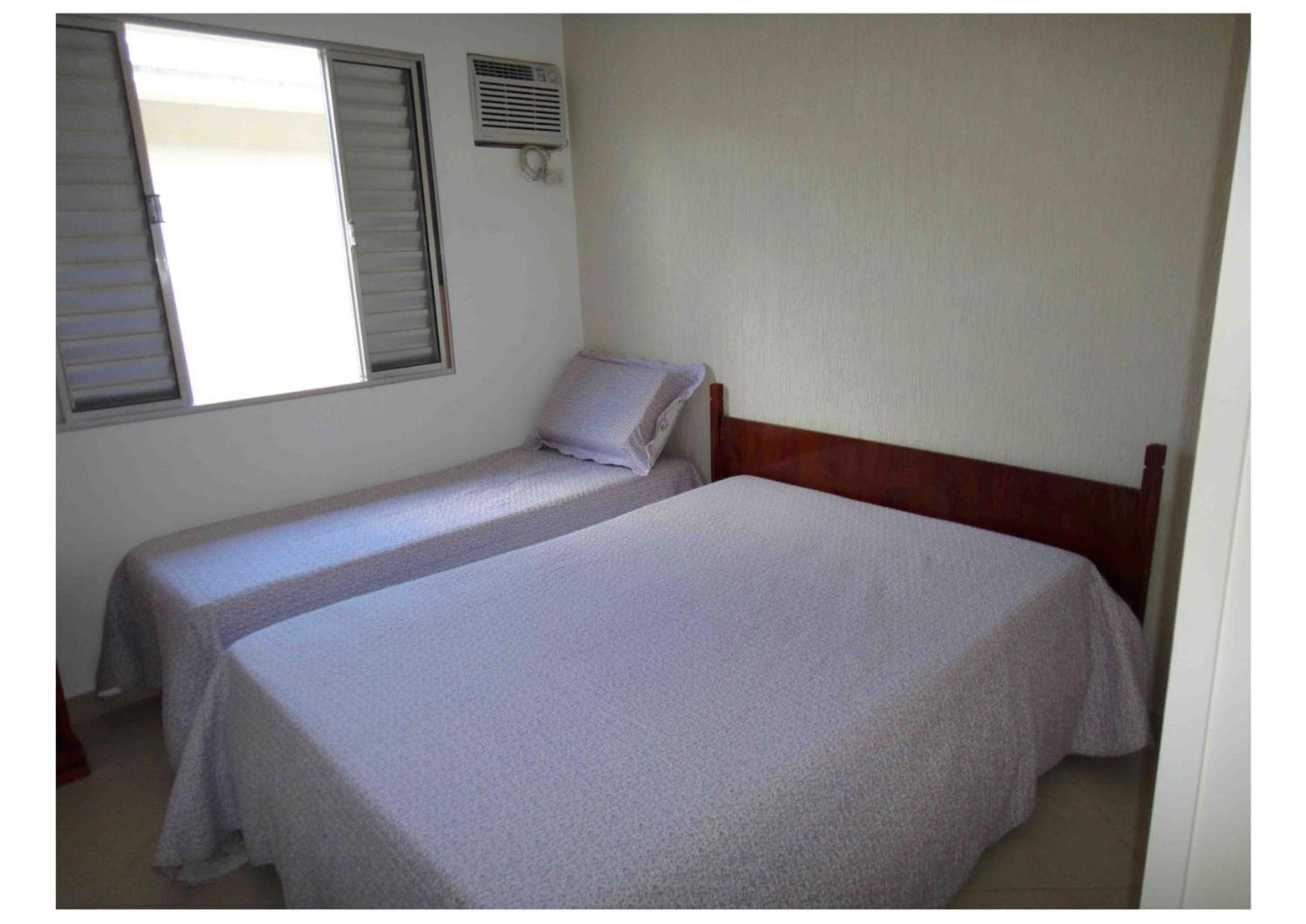 Guarujá, apartamento a 100 metros da praia da enseada.