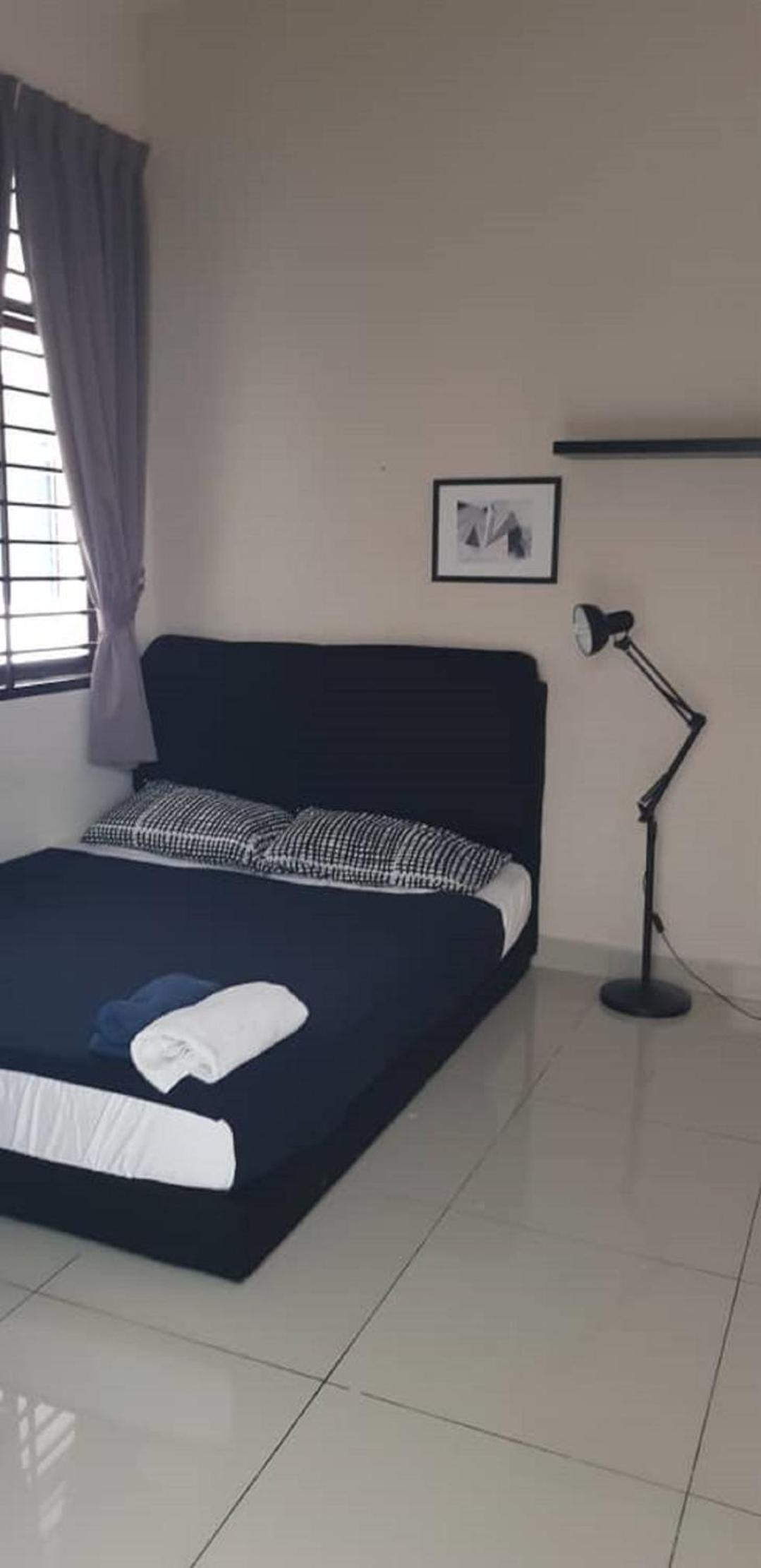 12-JY SWEET HOMESTAY Mount Austin PALAZIO 3Bedroom for 6pax