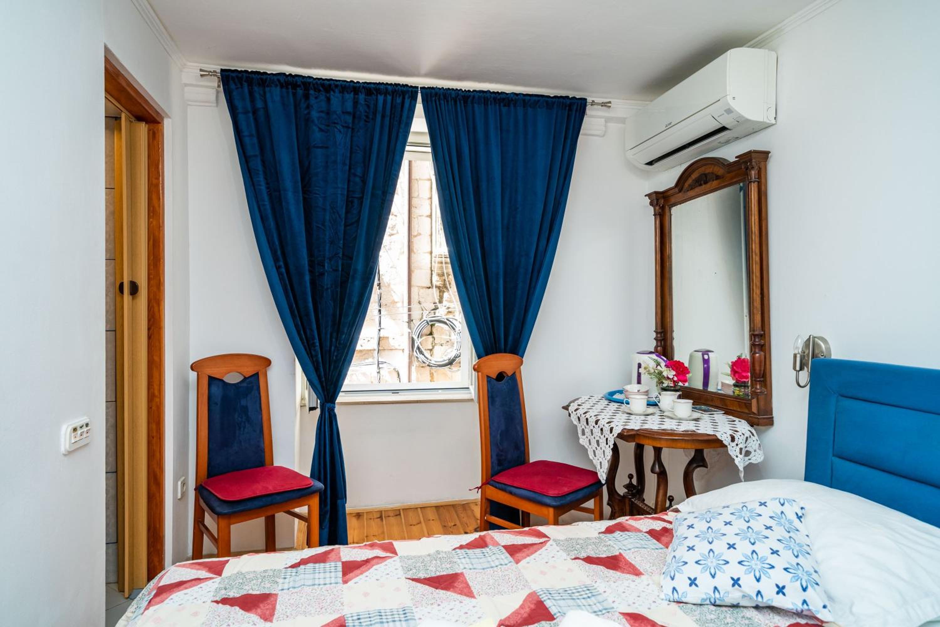 Rooms Fausta Old Town
