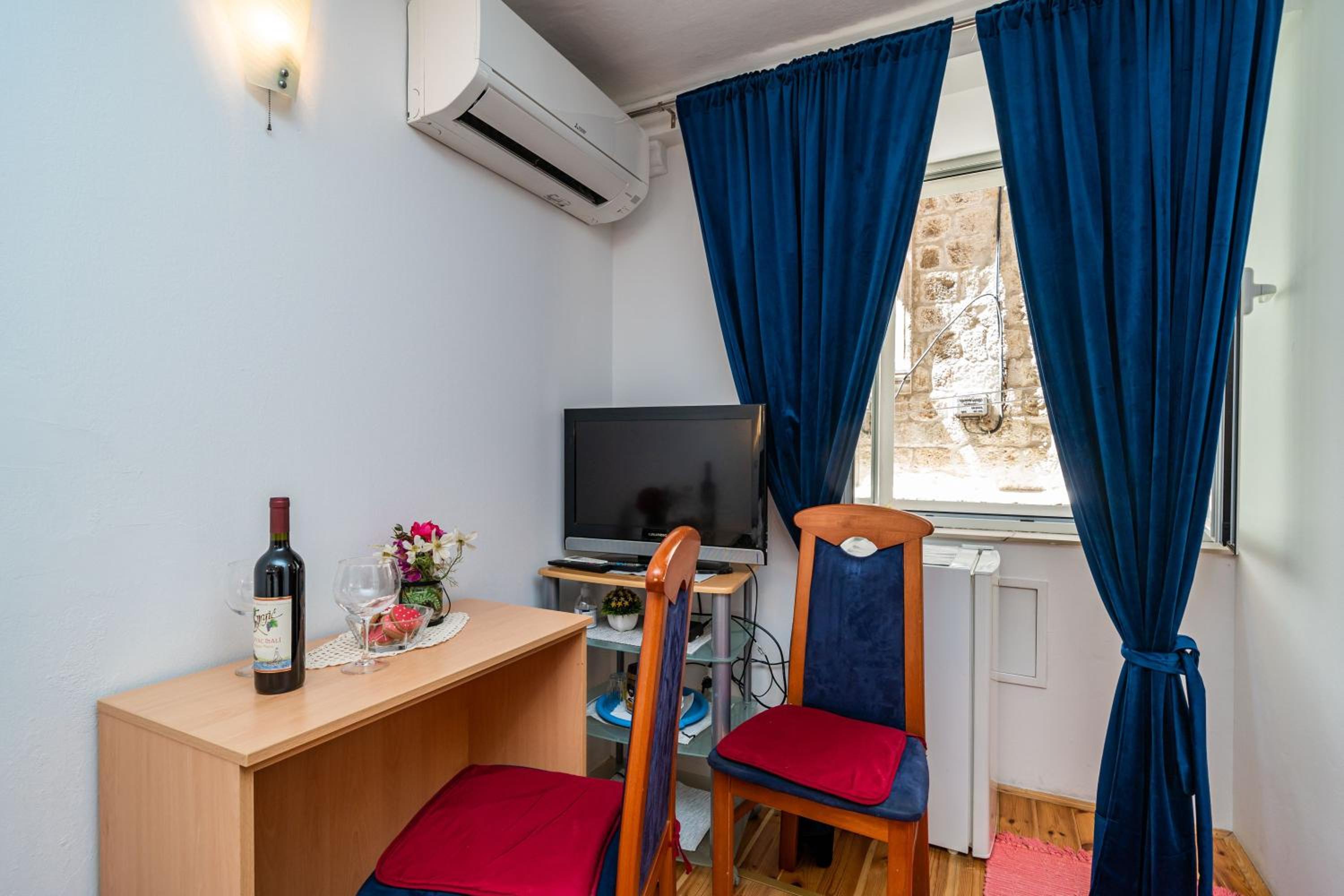Rooms Fausta Old Town