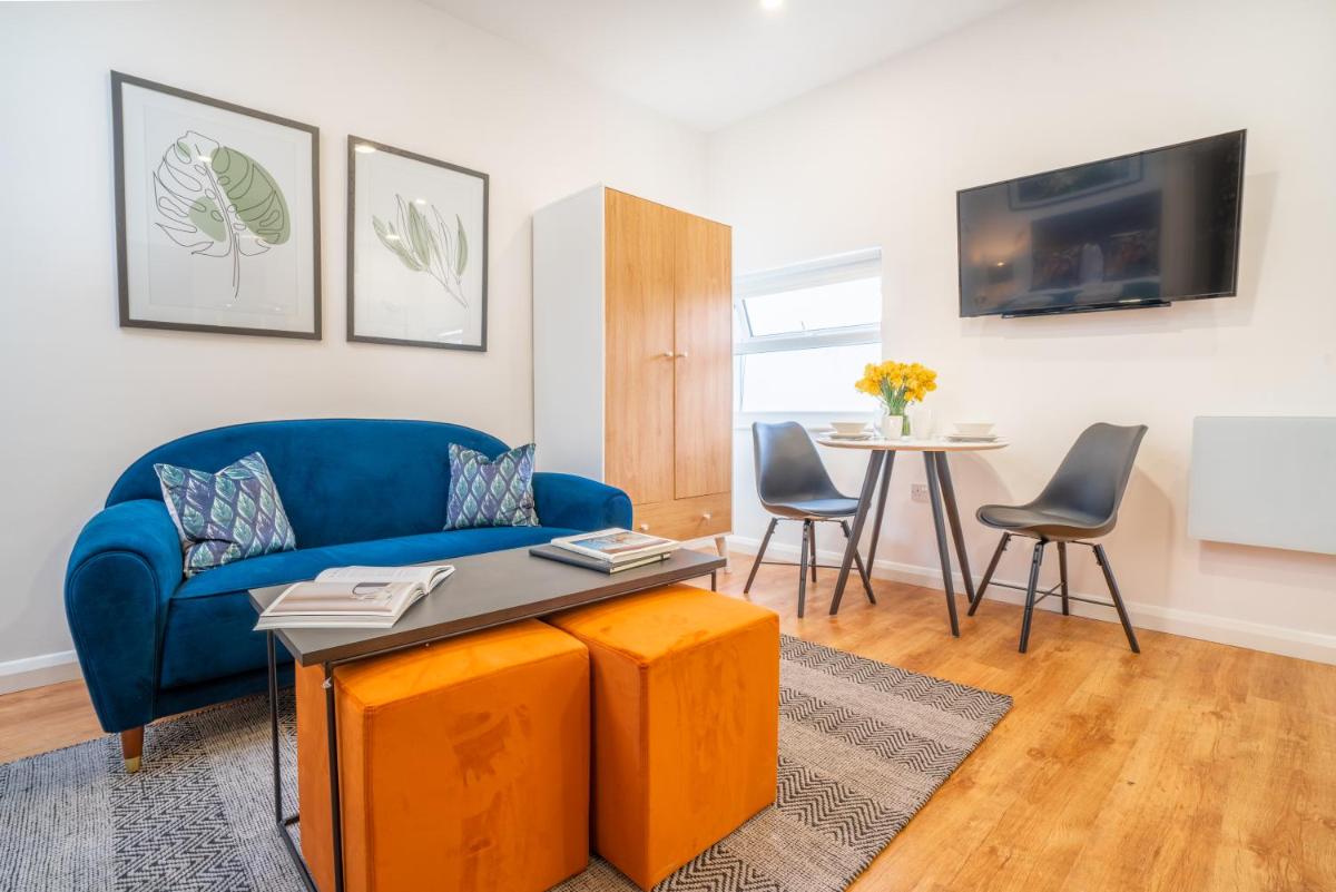 Earl's Court by CAPITAL