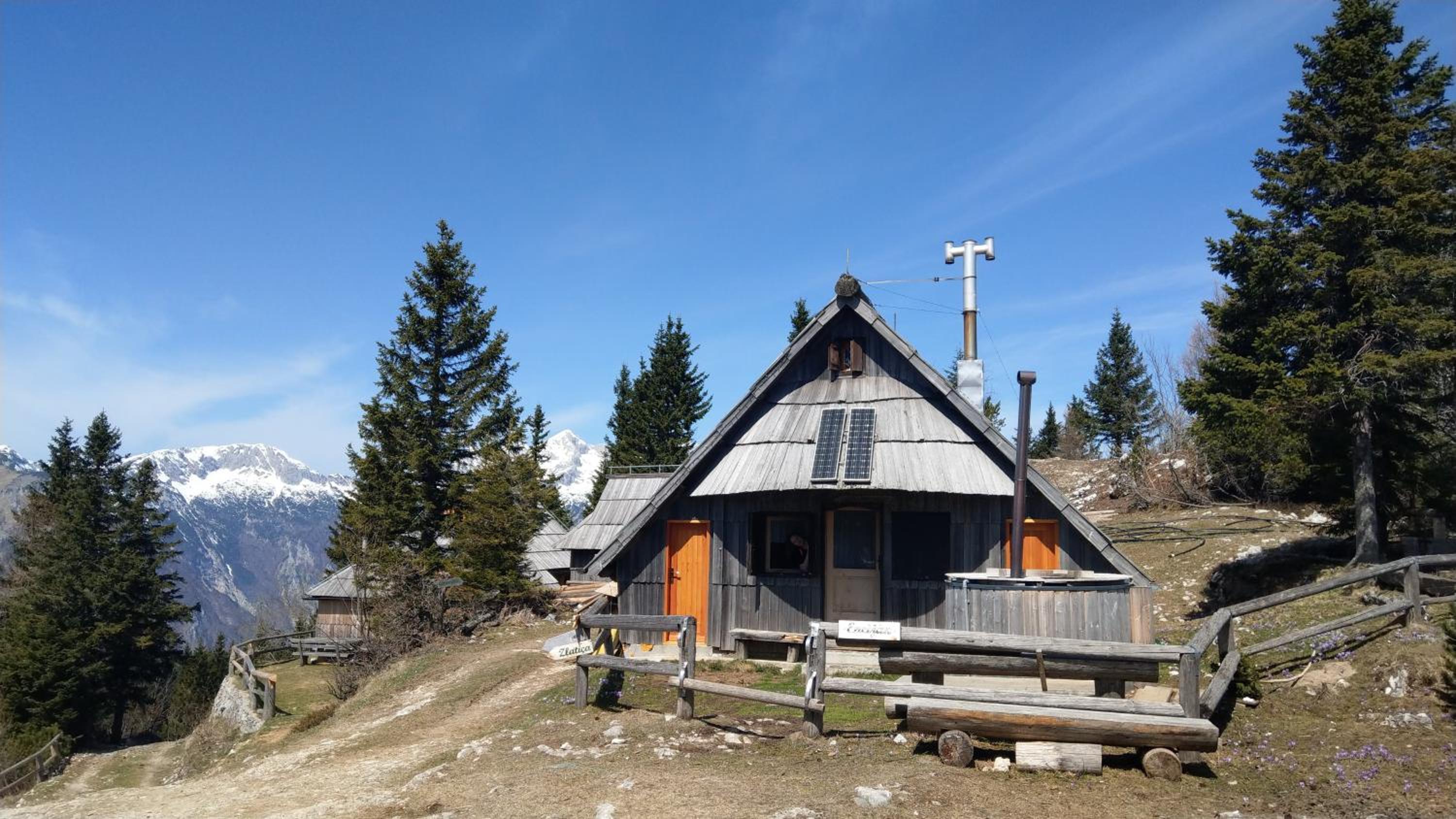 Chalet Encijan - Velika planina view 5