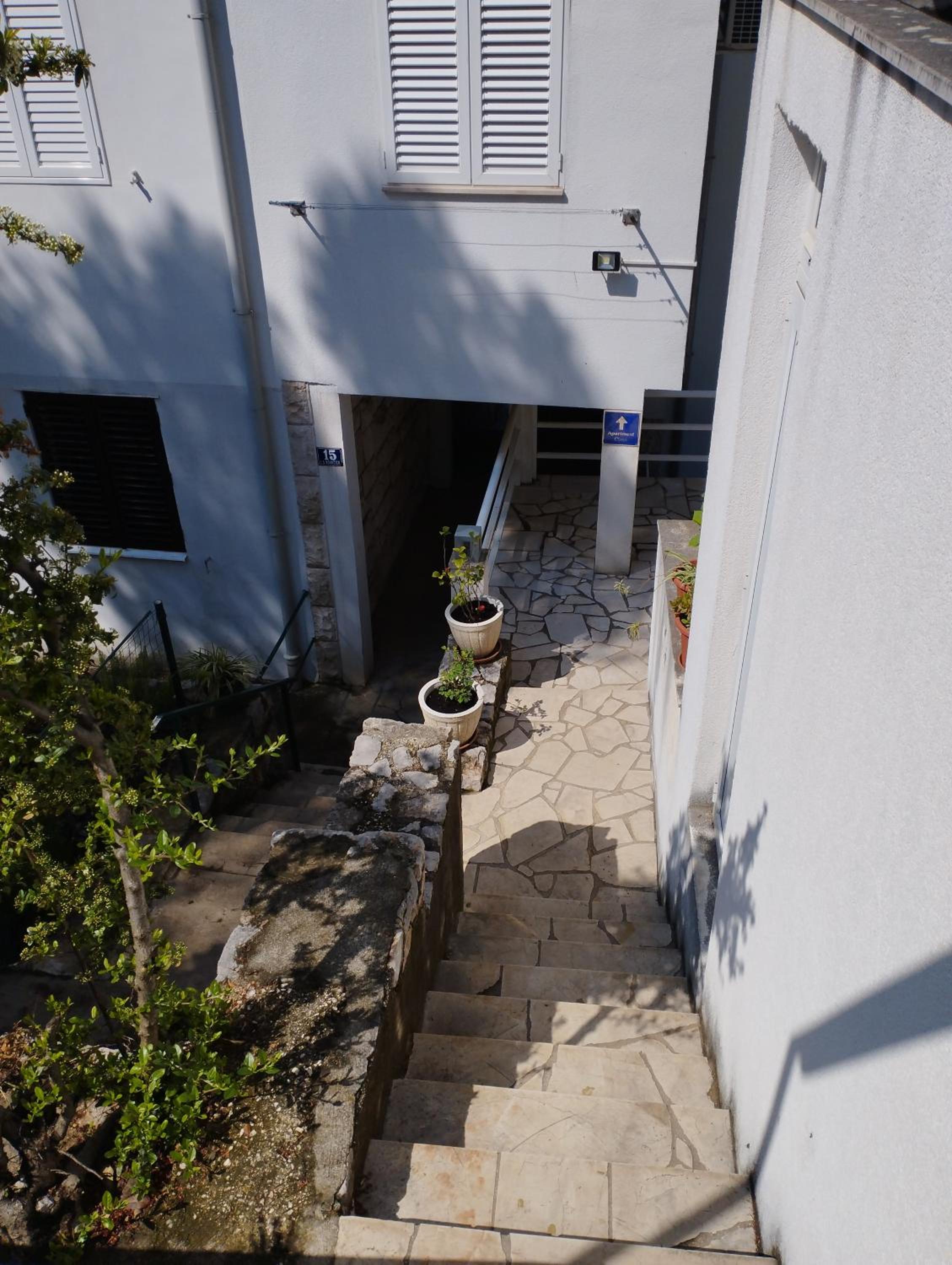 Apartment One , sea view , free parking