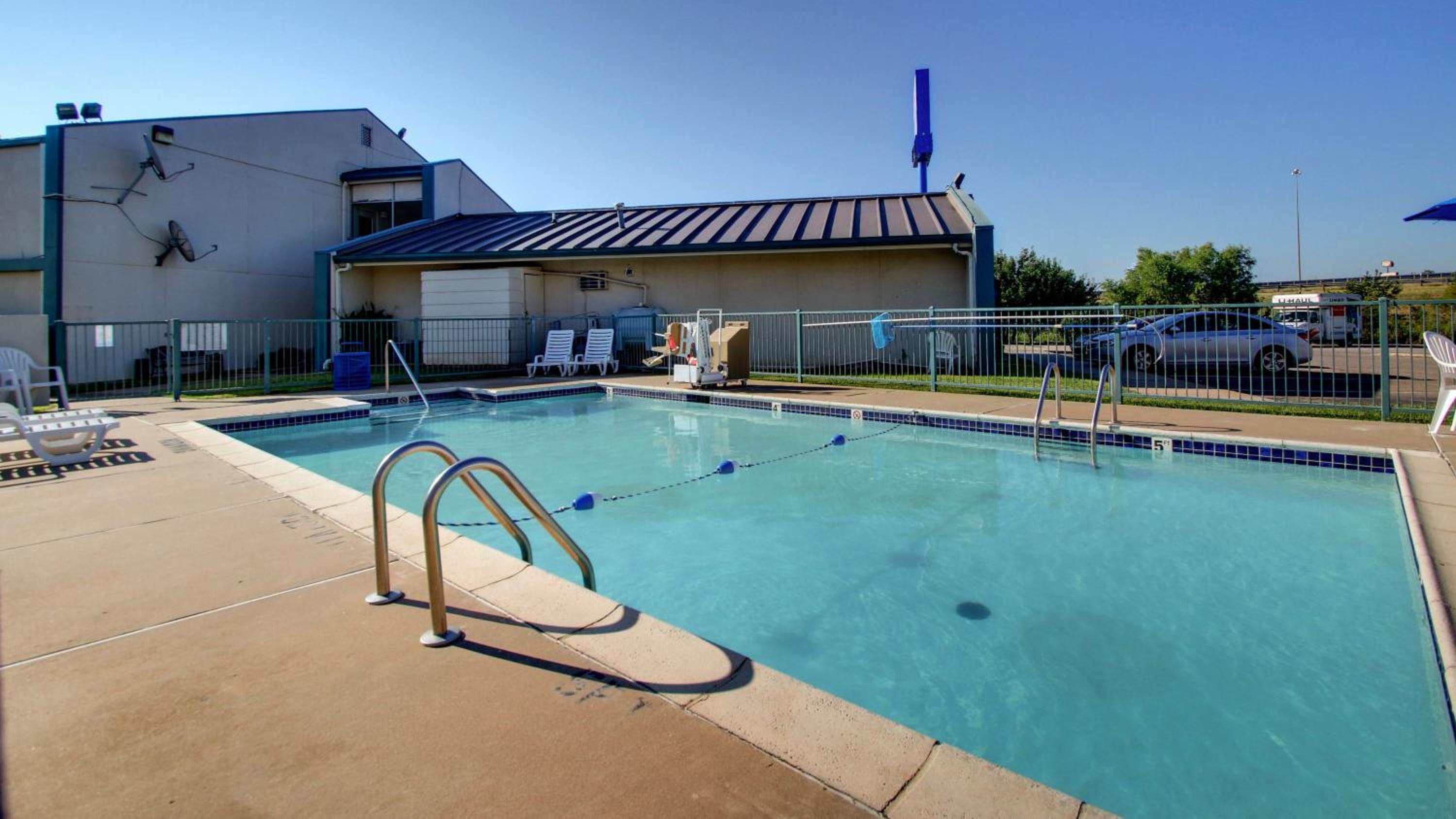Quality Inn Shawnee North I-40