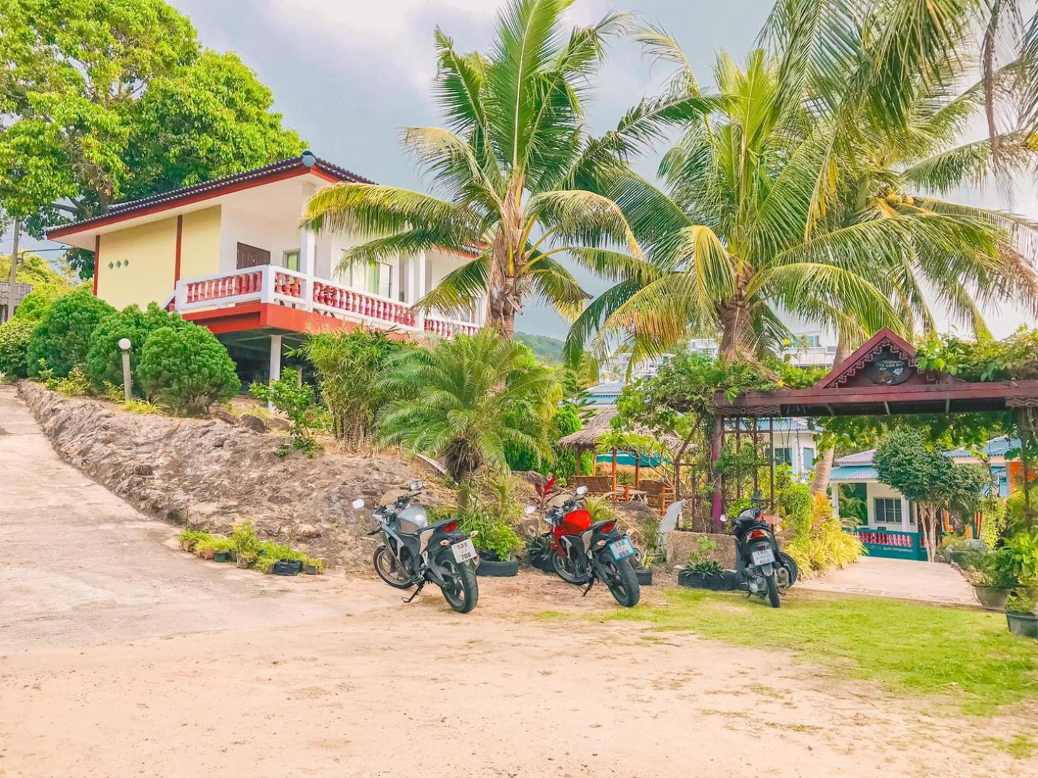 Dragon Hut Resort