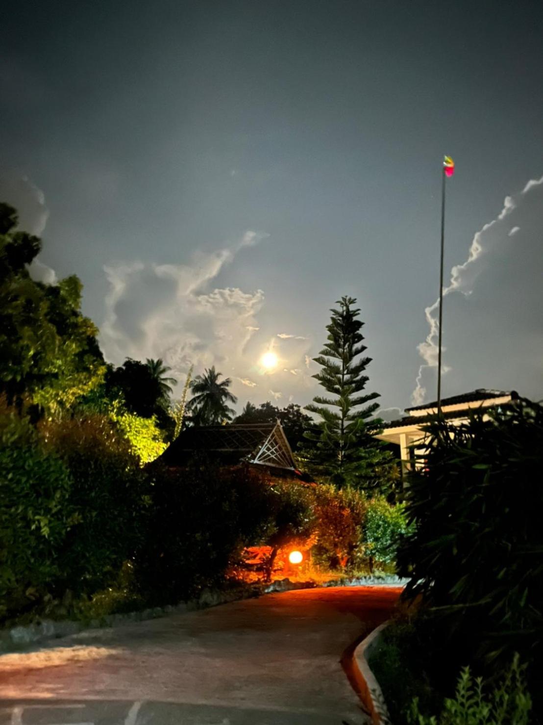Dragon Hut Resort