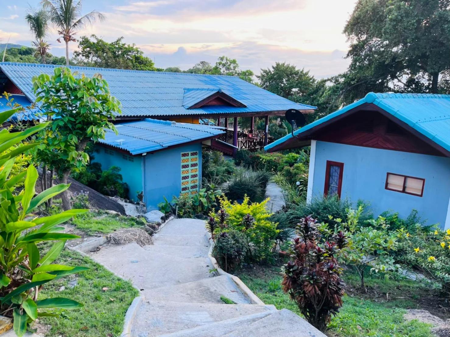Dragon Hut Resort