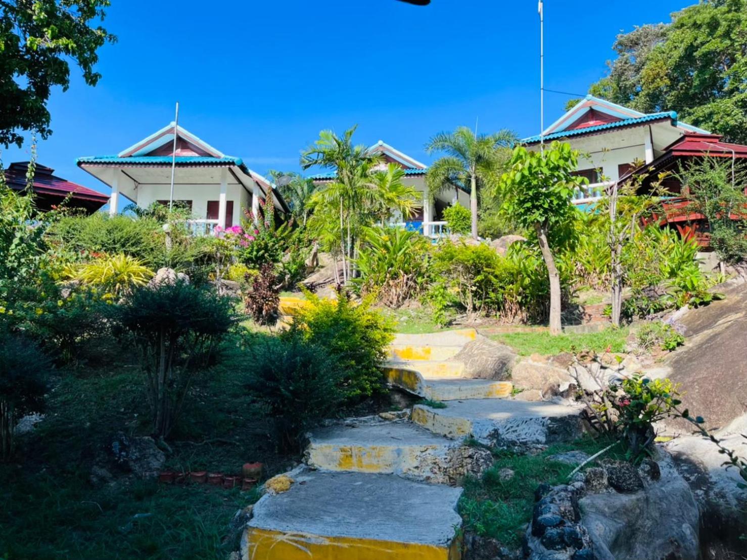 Dragon Hut Resort