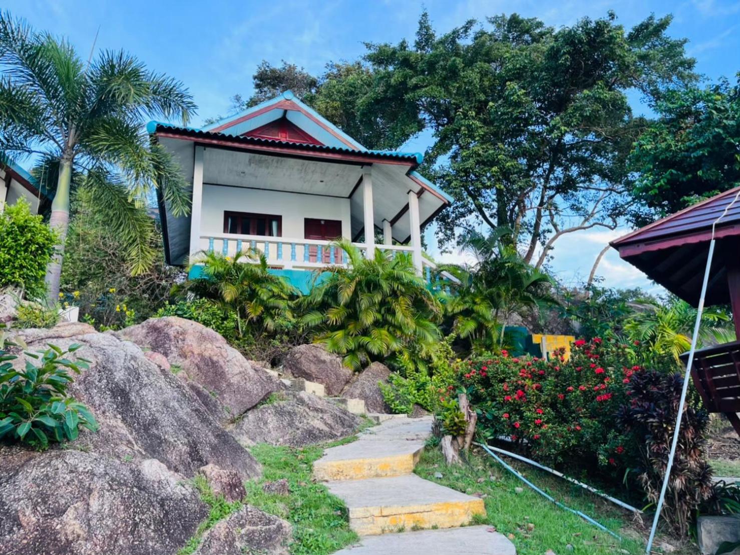 Dragon Hut Resort