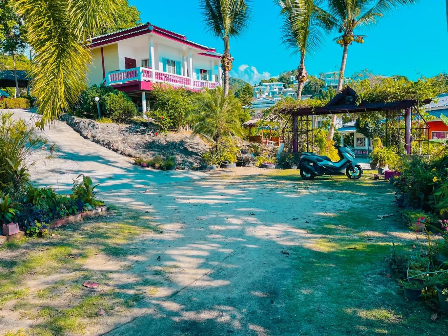 Dragon Hut Resort