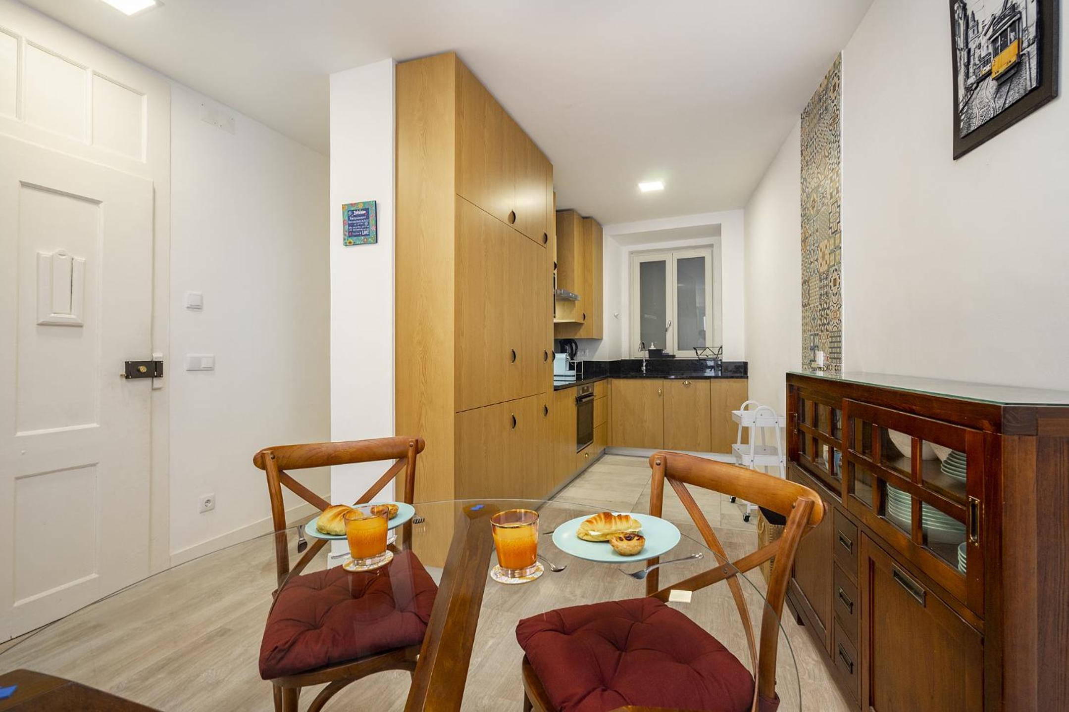 WHome Bairro Alto 2-Bed Central Location Fully Equipped view 5