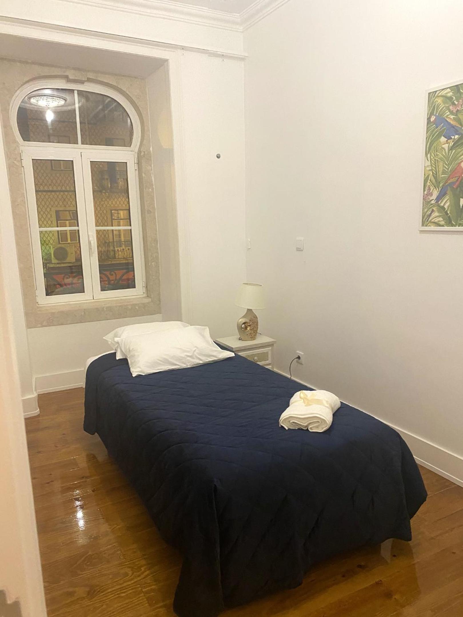 Spacious apartment in Lisboa - 175 m² - Private Balcony view 2