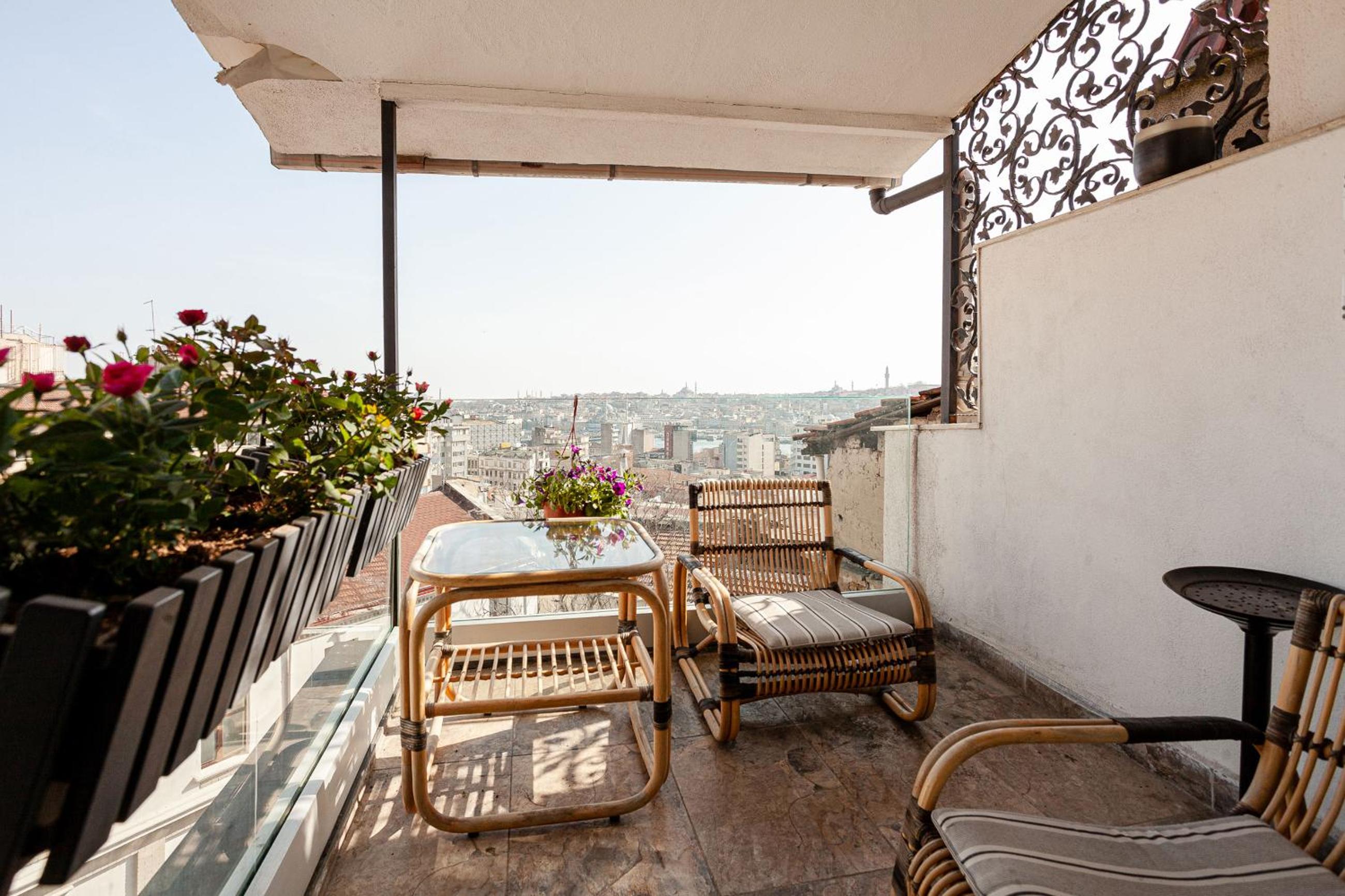 balance & terrace