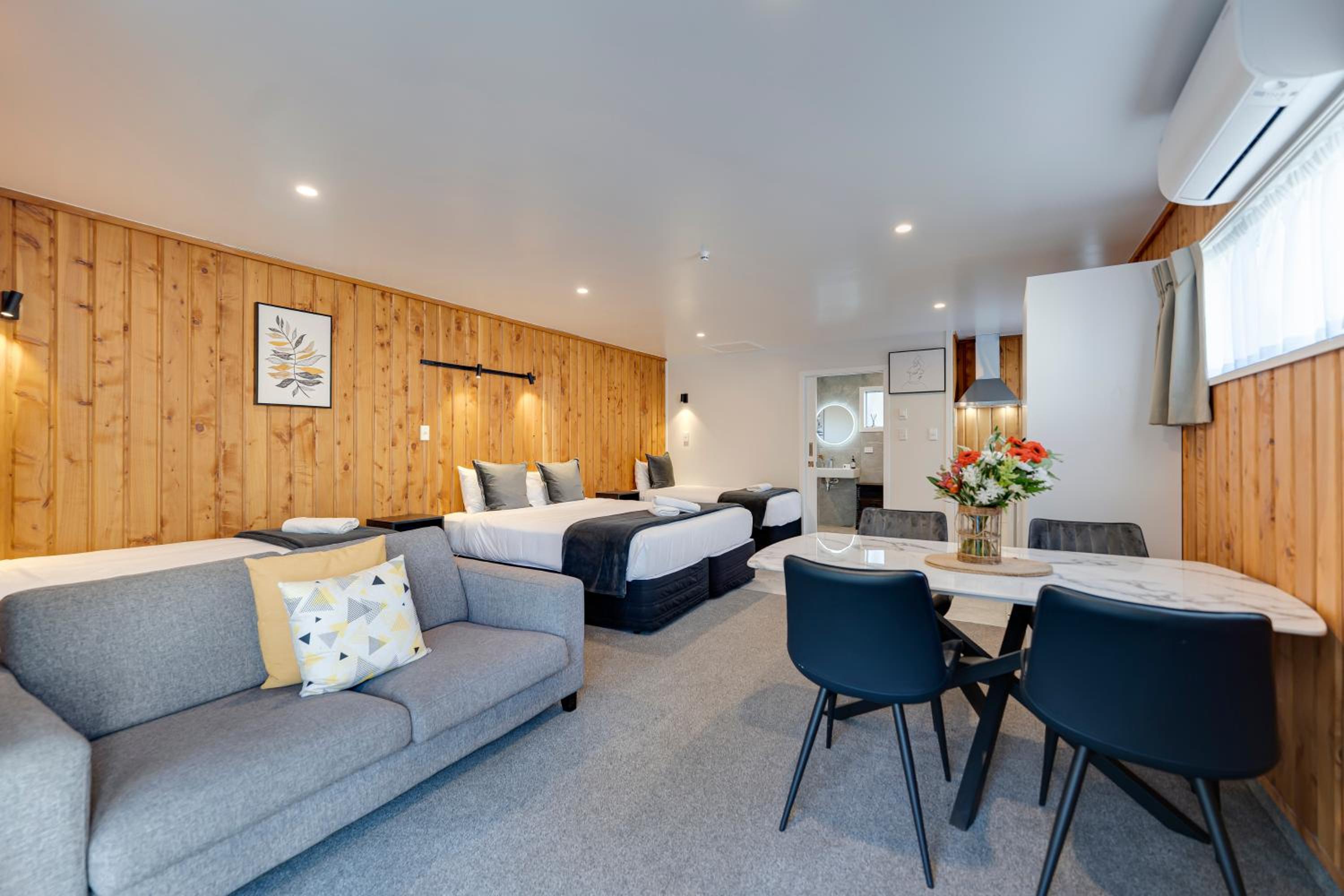 Archway Motels & Chalets 6
