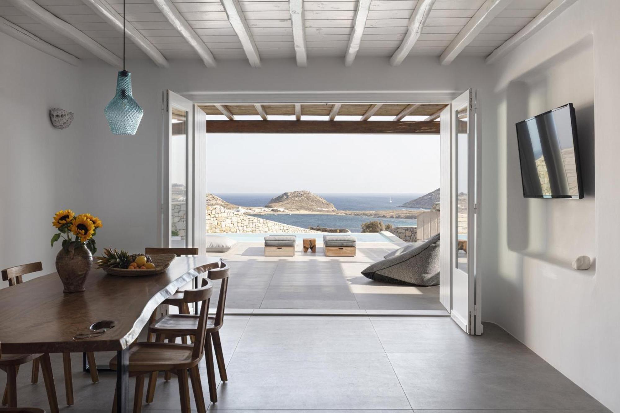 Dream View Villa, 2 min walk to the beach, by Red Windmill Villas view 5