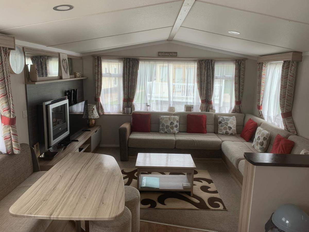CLJP Caravan Thorpe Park Cleethorpes Free WI-FI view 3