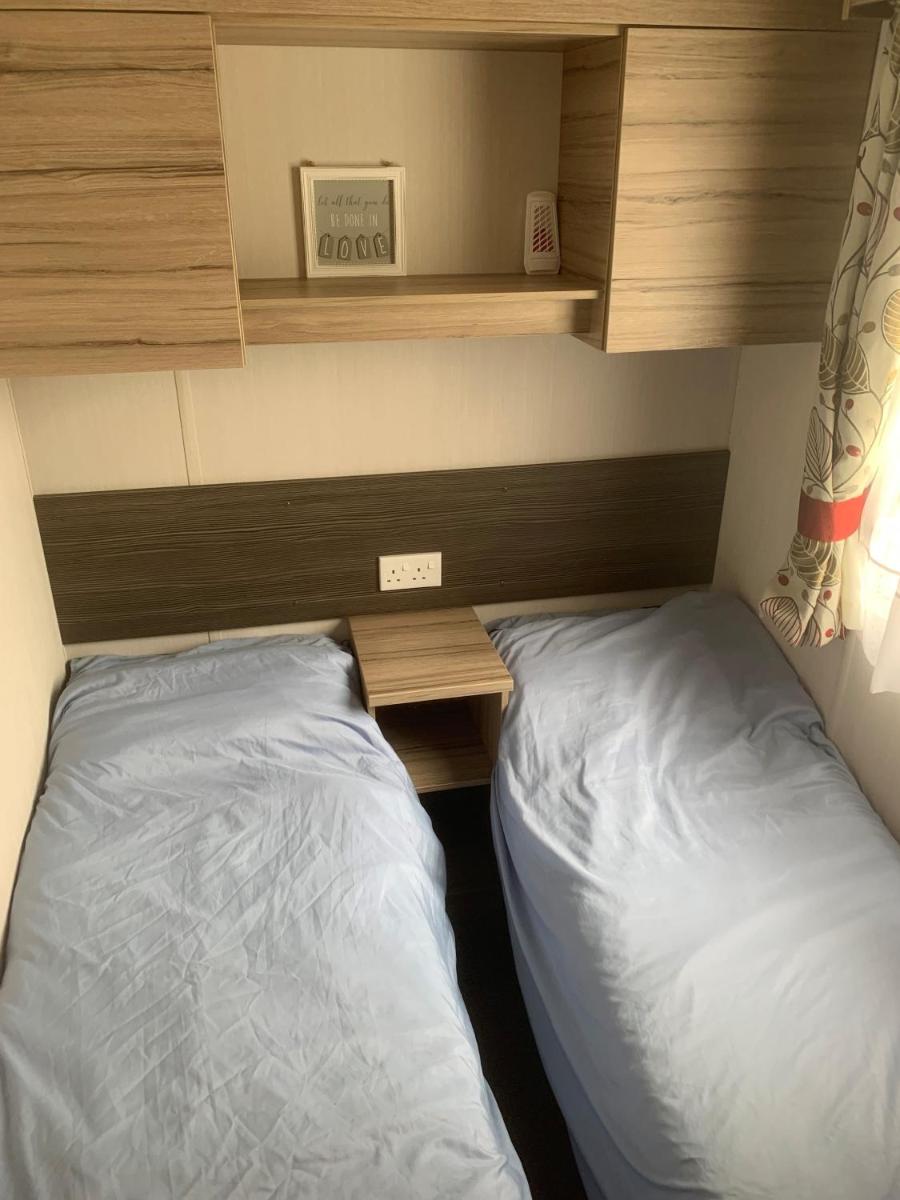 CLJP Caravan Thorpe Park Cleethorpes Free WI-FI view 4