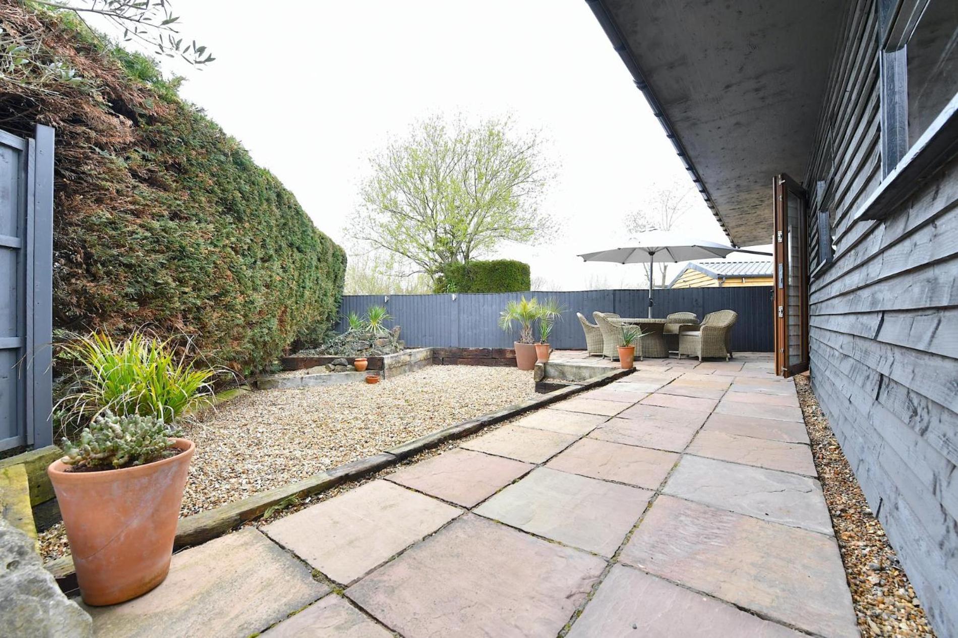 Guildford Vacations - Gorgeous 3BD Cottage in the Heart of Guildford - Property Image 11