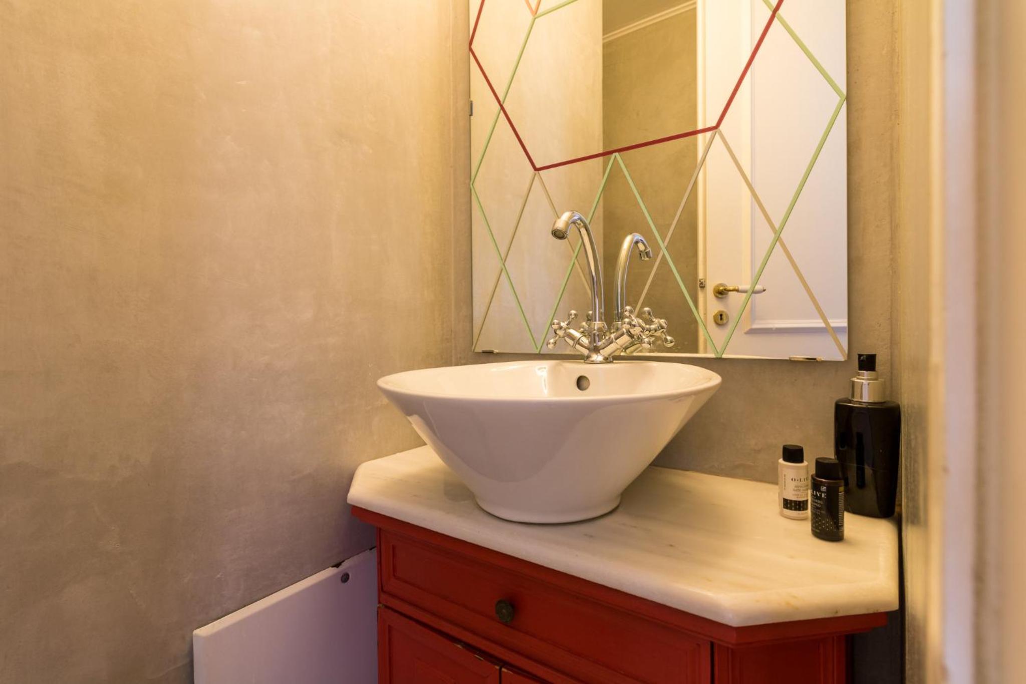 Deco Marble Apt with Acropolis view