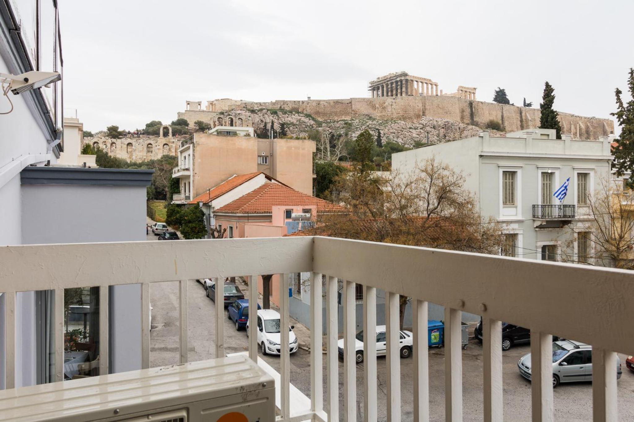Deco Marble Apt with Acropolis view