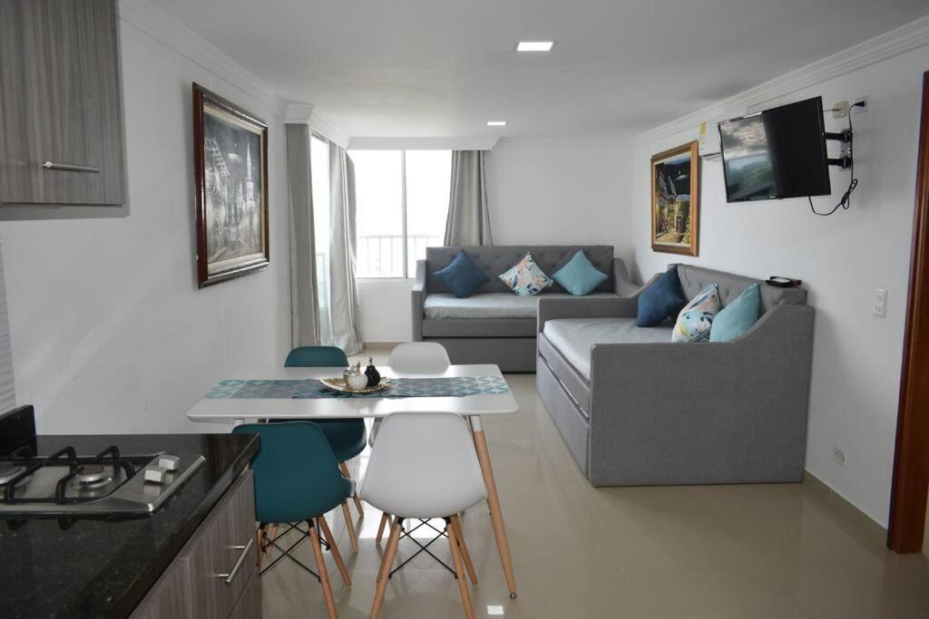 APARTAMENTO CON VISTA AL MAR CARIBE PISO 19 - Espectacular