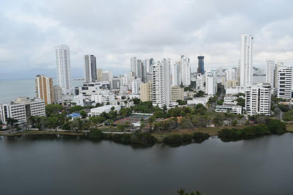 APARTAMENTO CON VISTA AL MAR CARIBE PISO 19 - Espectacular