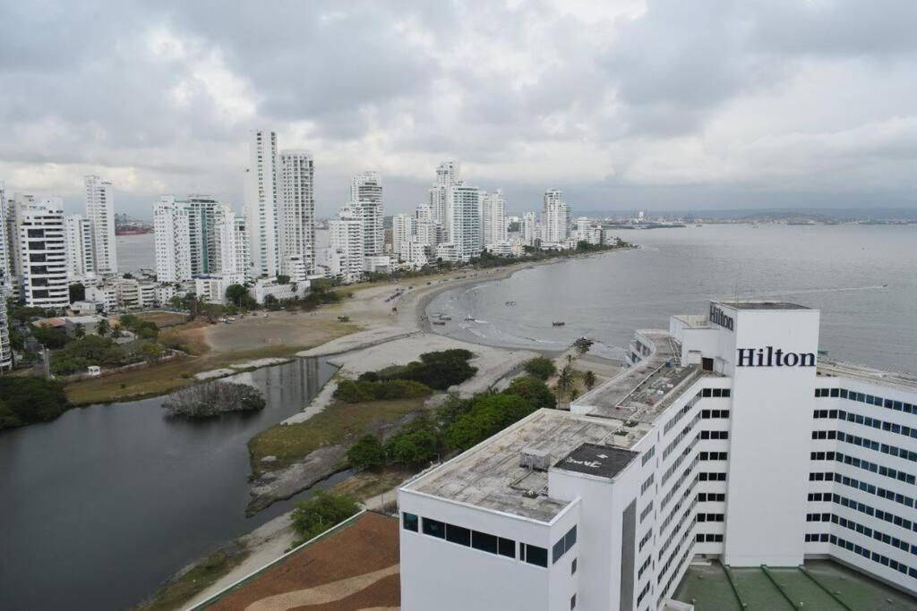 APARTAMENTO CON VISTA AL MAR CARIBE PISO 19 - Espectacular