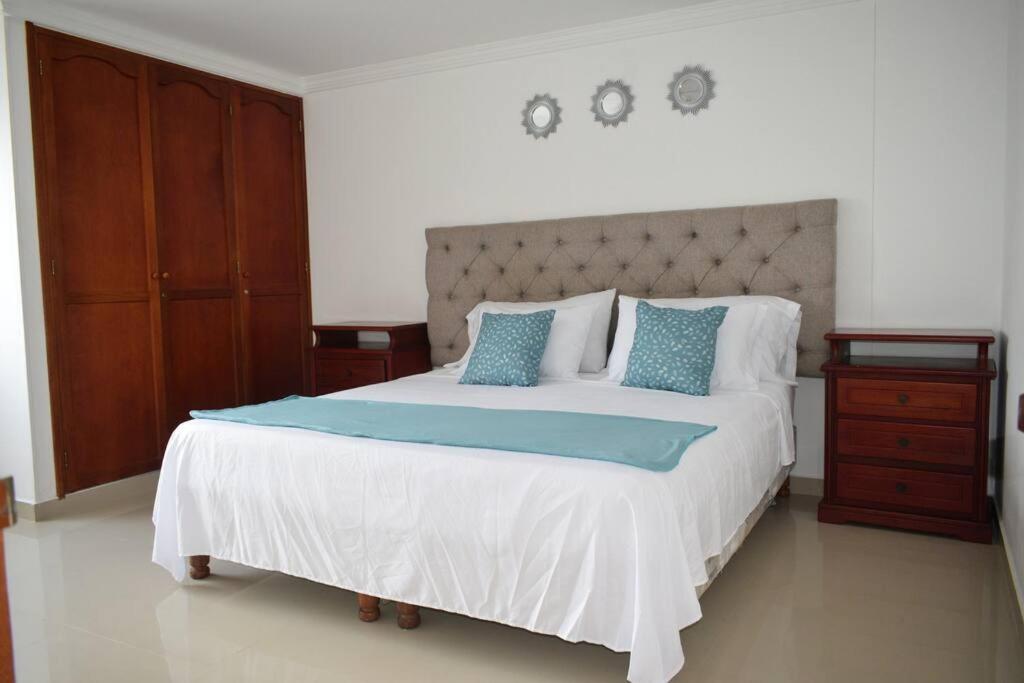 APARTAMENTO CON VISTA AL MAR CARIBE PISO 19 - Espectacular