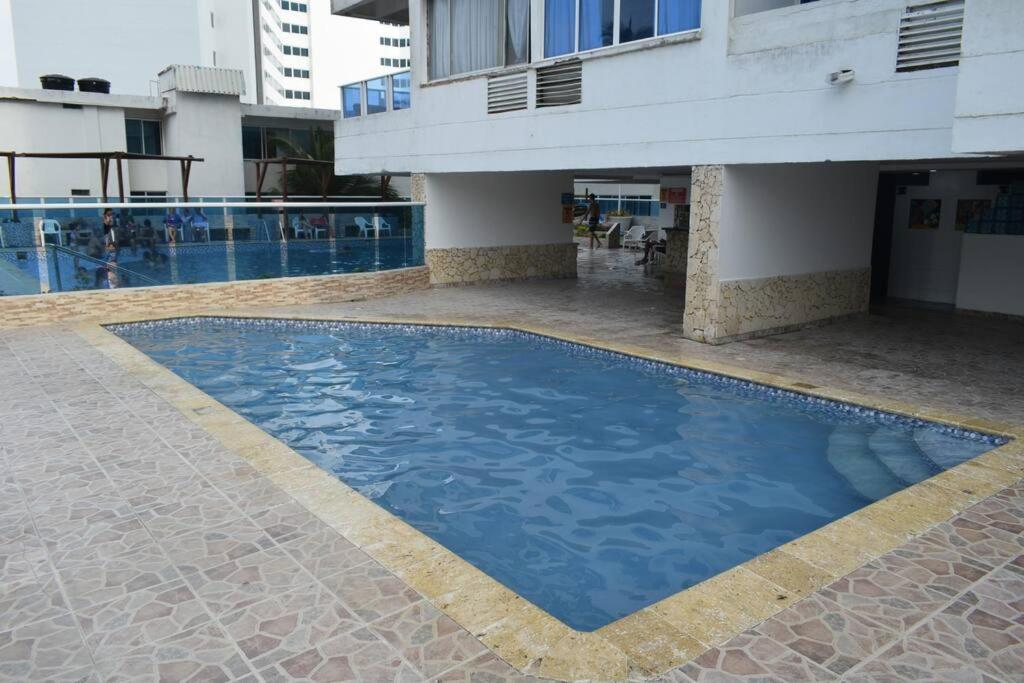 APARTAMENTO CON VISTA AL MAR CARIBE PISO 19 - Espectacular