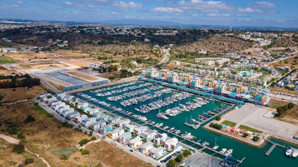 Holiday Apartment in the Albufeira Marina view 4