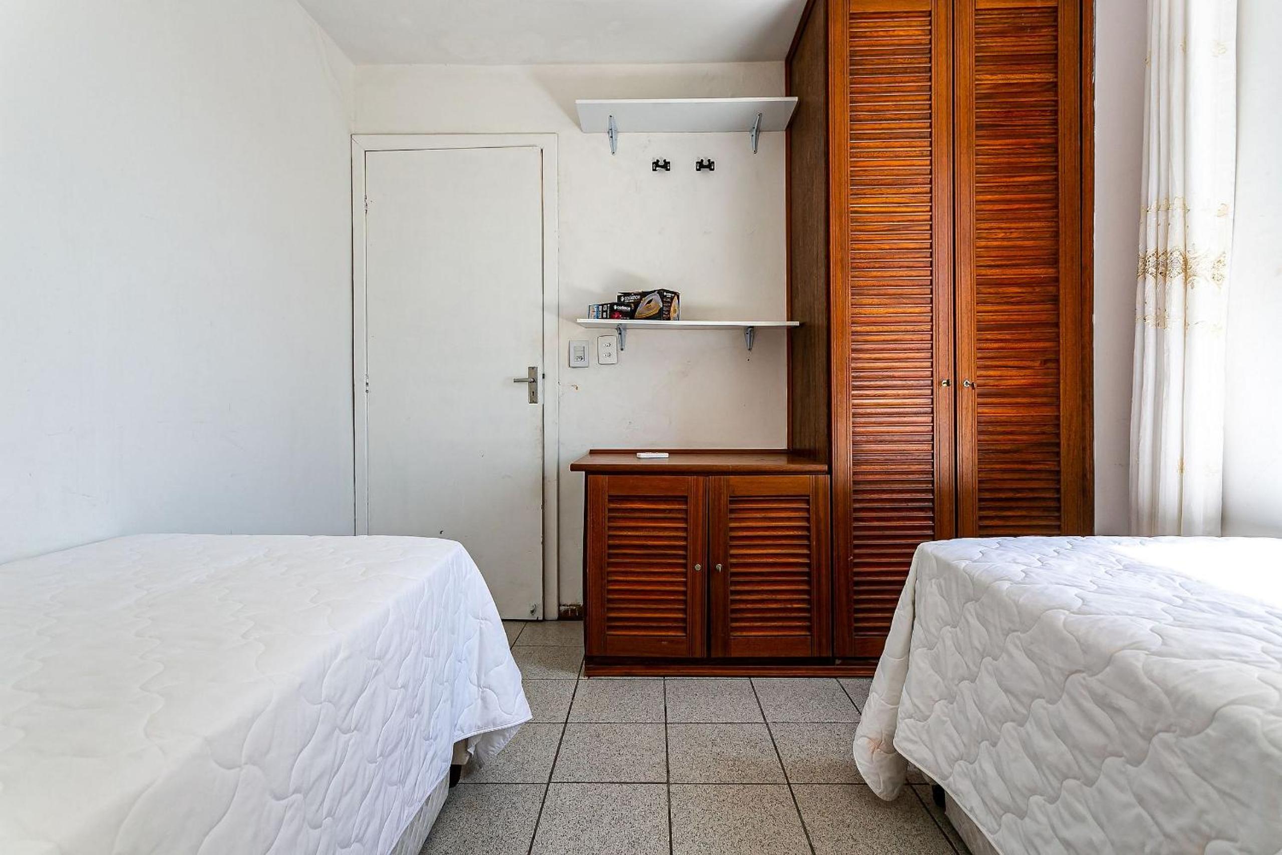 Apt w/Balcony 100m from Beach - Ingleses EAB203 view 3
