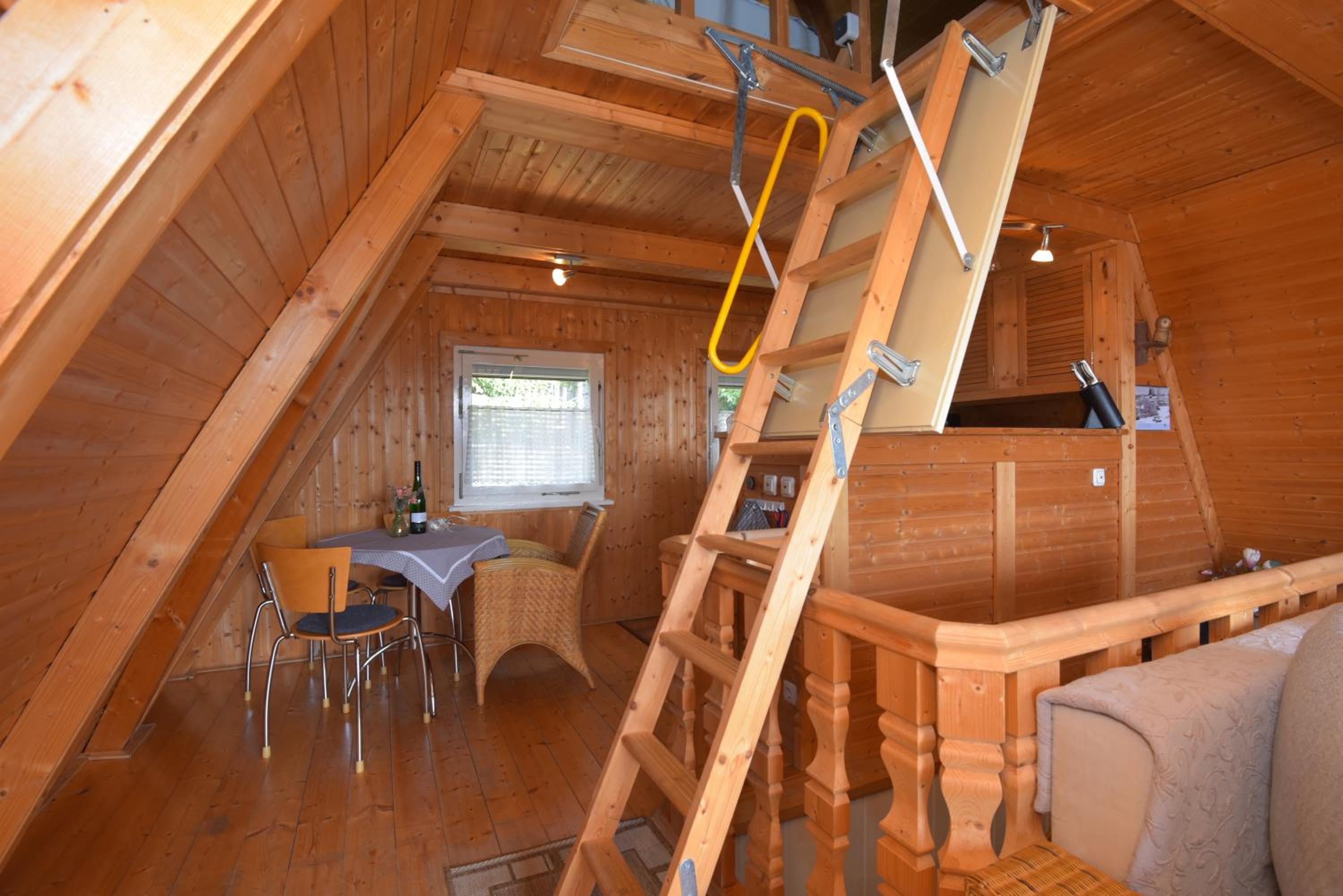 Finnhütte im Herzen des Thüringer Wald/ Haus Alwin