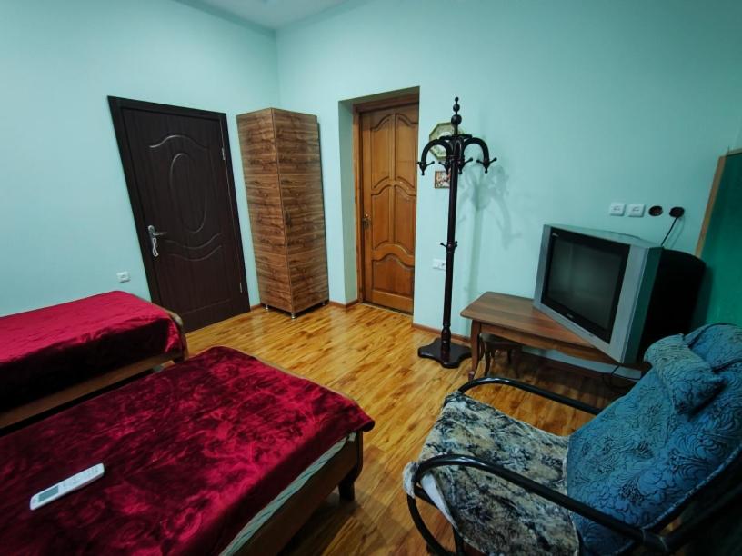 Guest House Nadejda view 3