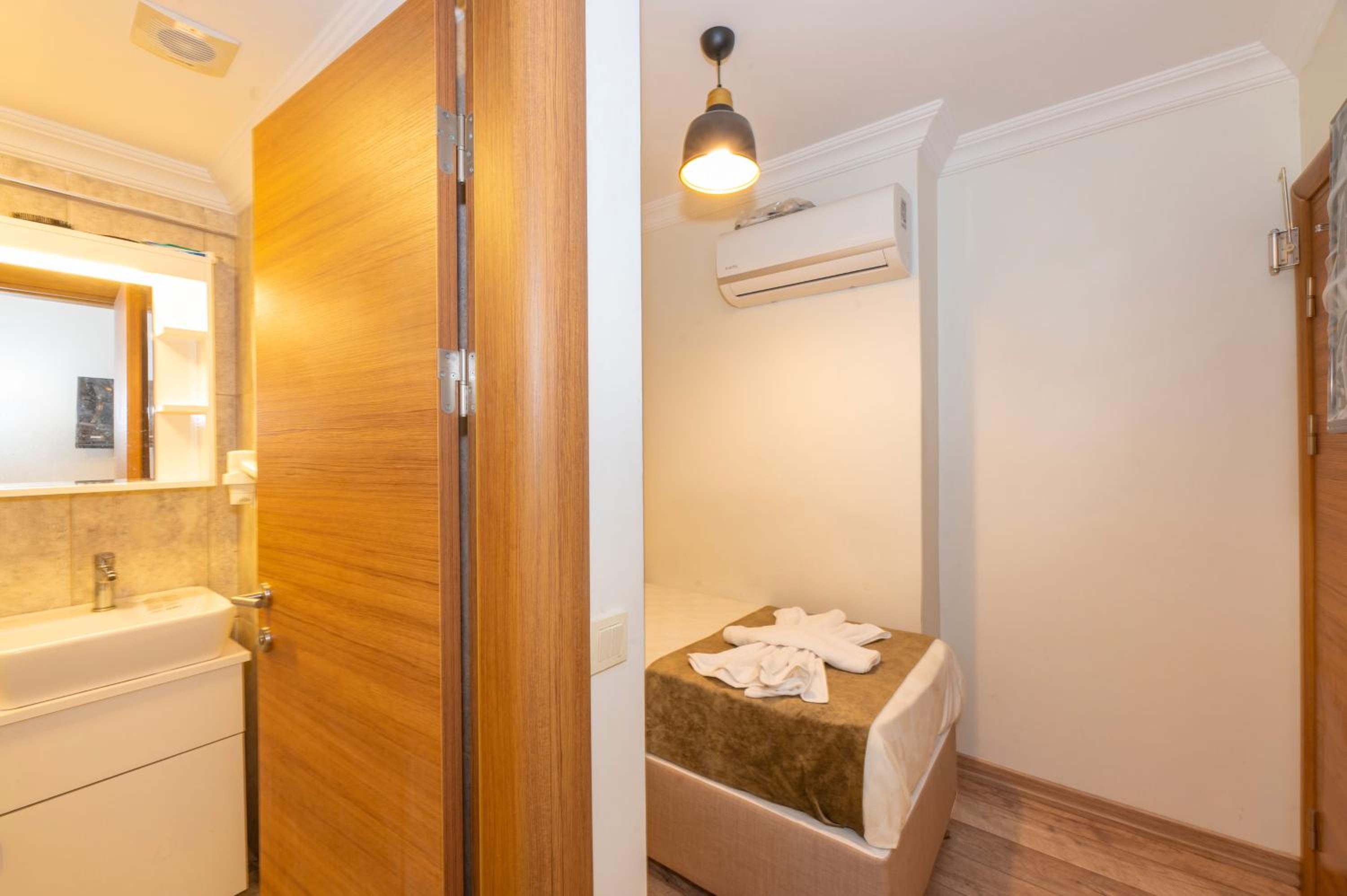 Bazaar Hotels Eski Şehir - Image 54