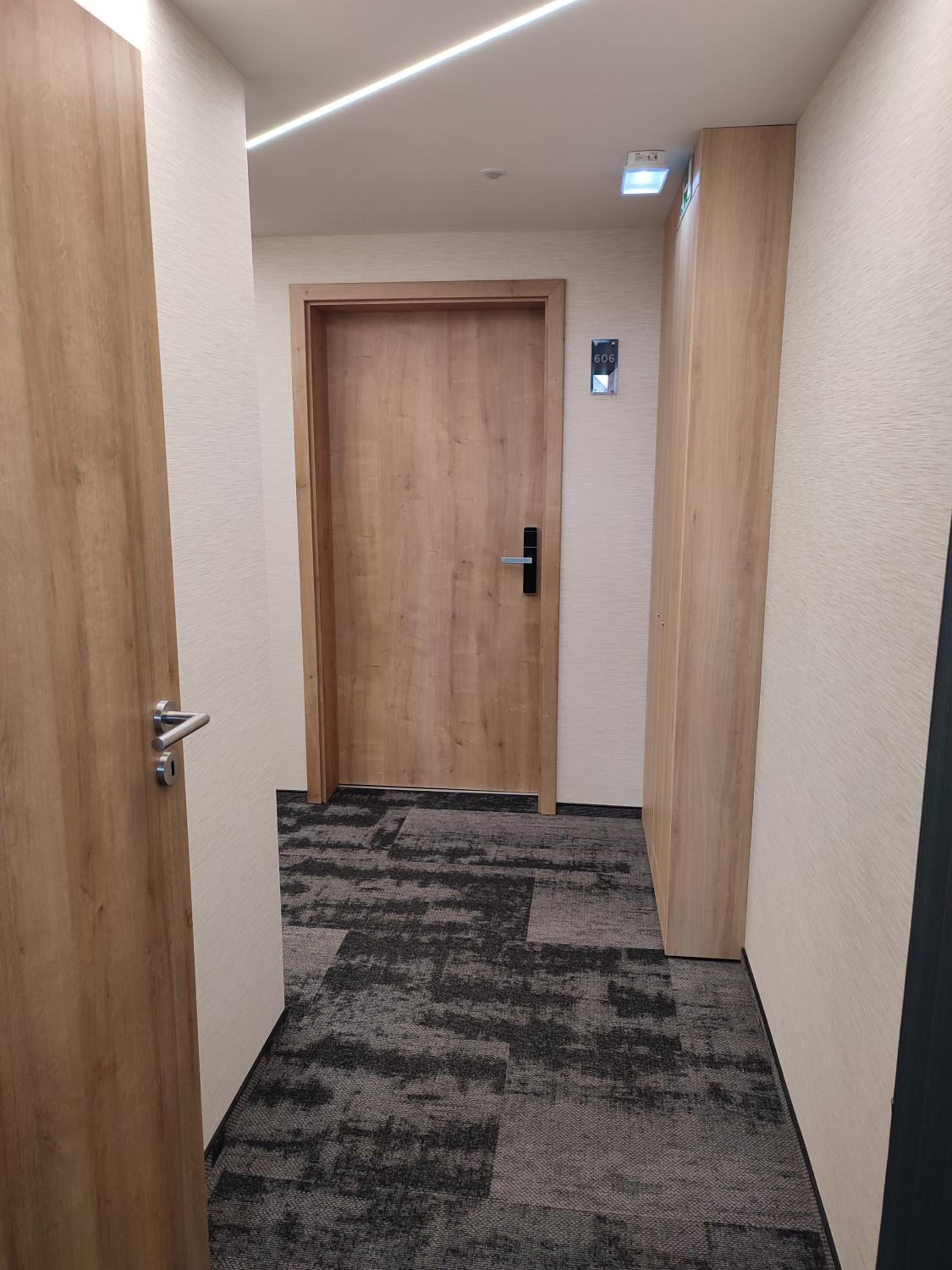 Photo 28