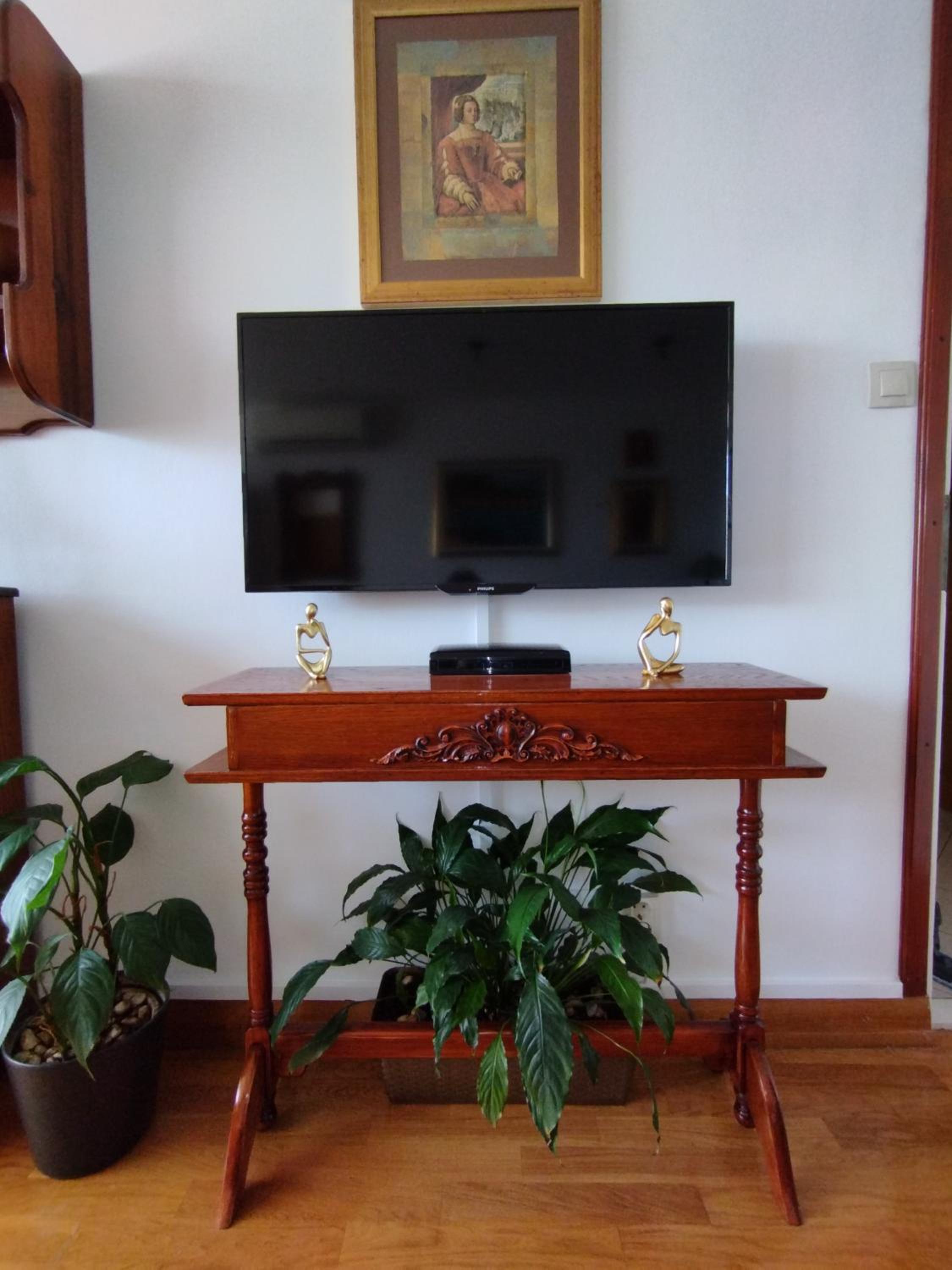 Apartment One , sea view , free parking