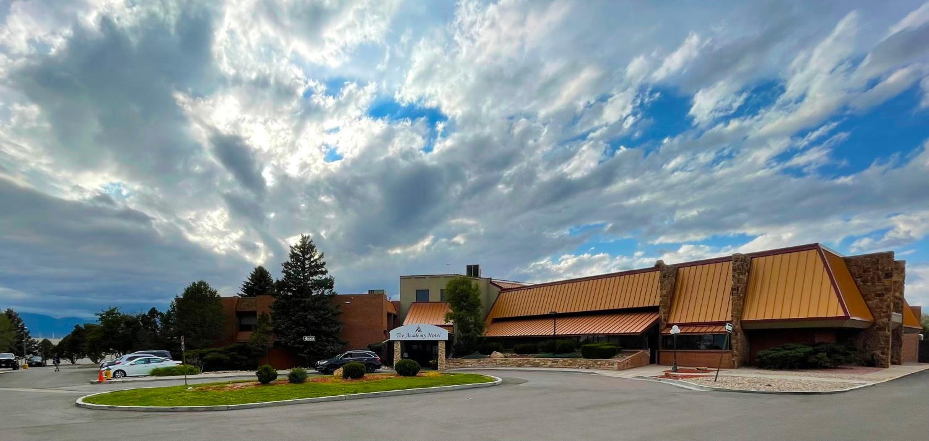 Hotel The Academy Hotel Colorado Springs - Image 1