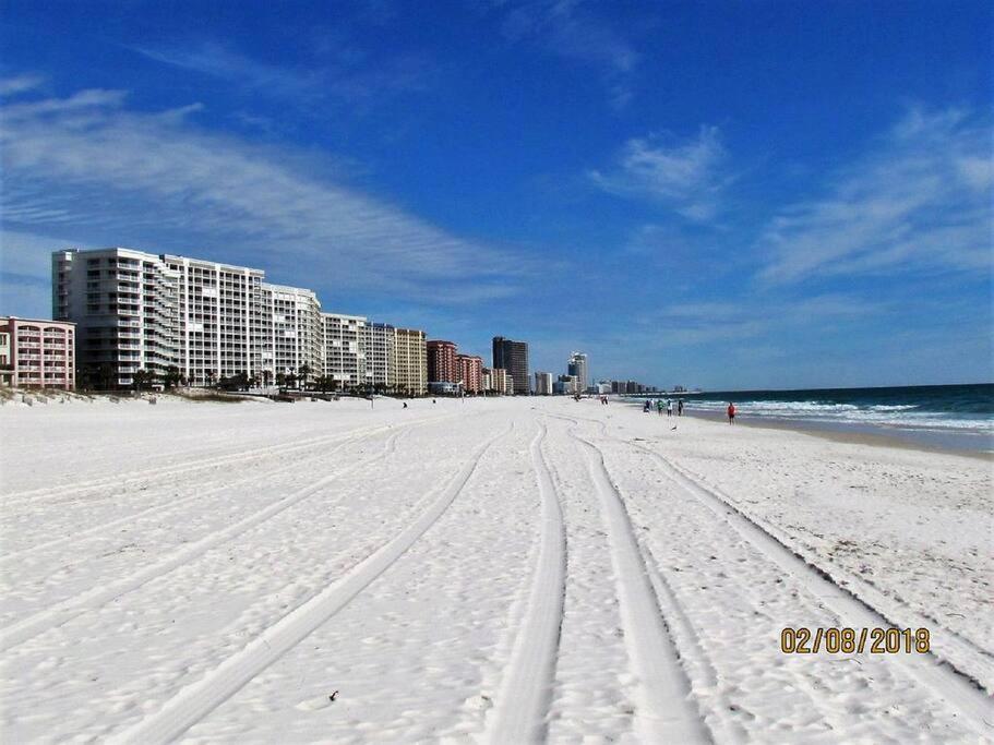 Tradewinds 102 - Cozy Beachfront w/ Spacious Balcony! view 2