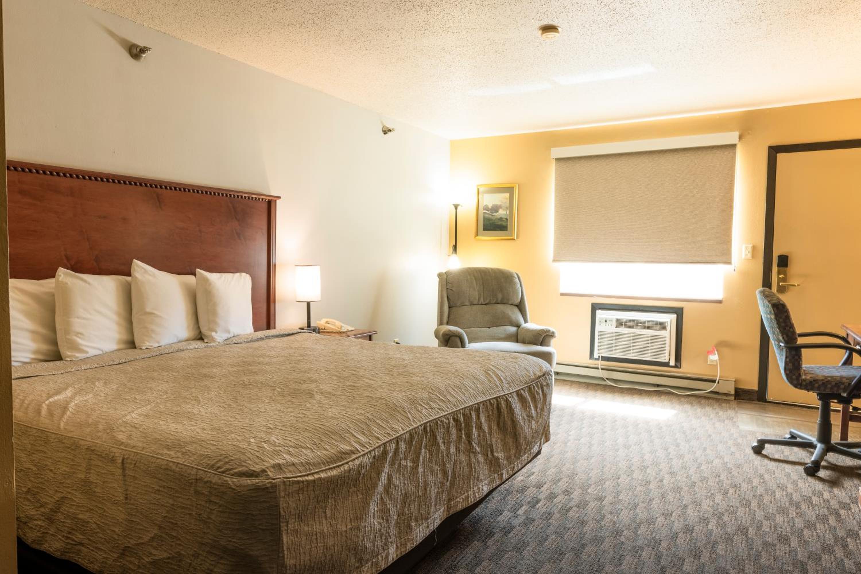 Pierre Vacations - Governors Inn a Travelodge by Wyndham - Property Image 1